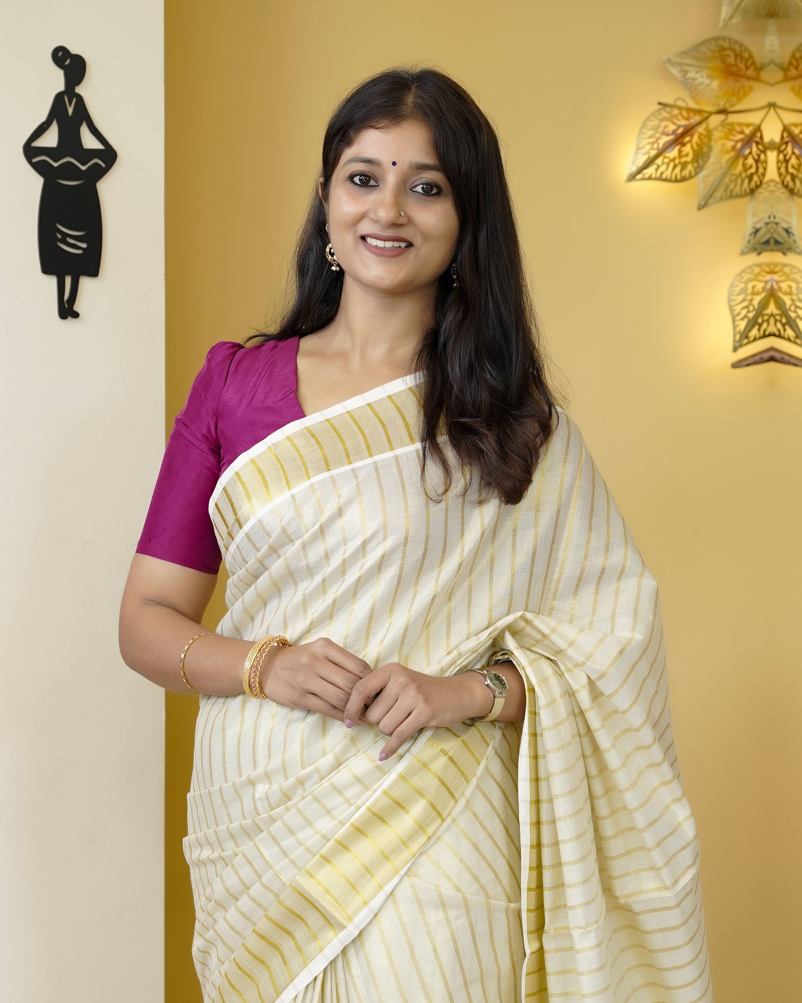 Load image into Gallery viewer, Tissue Kasavu Kerala Saree-5058