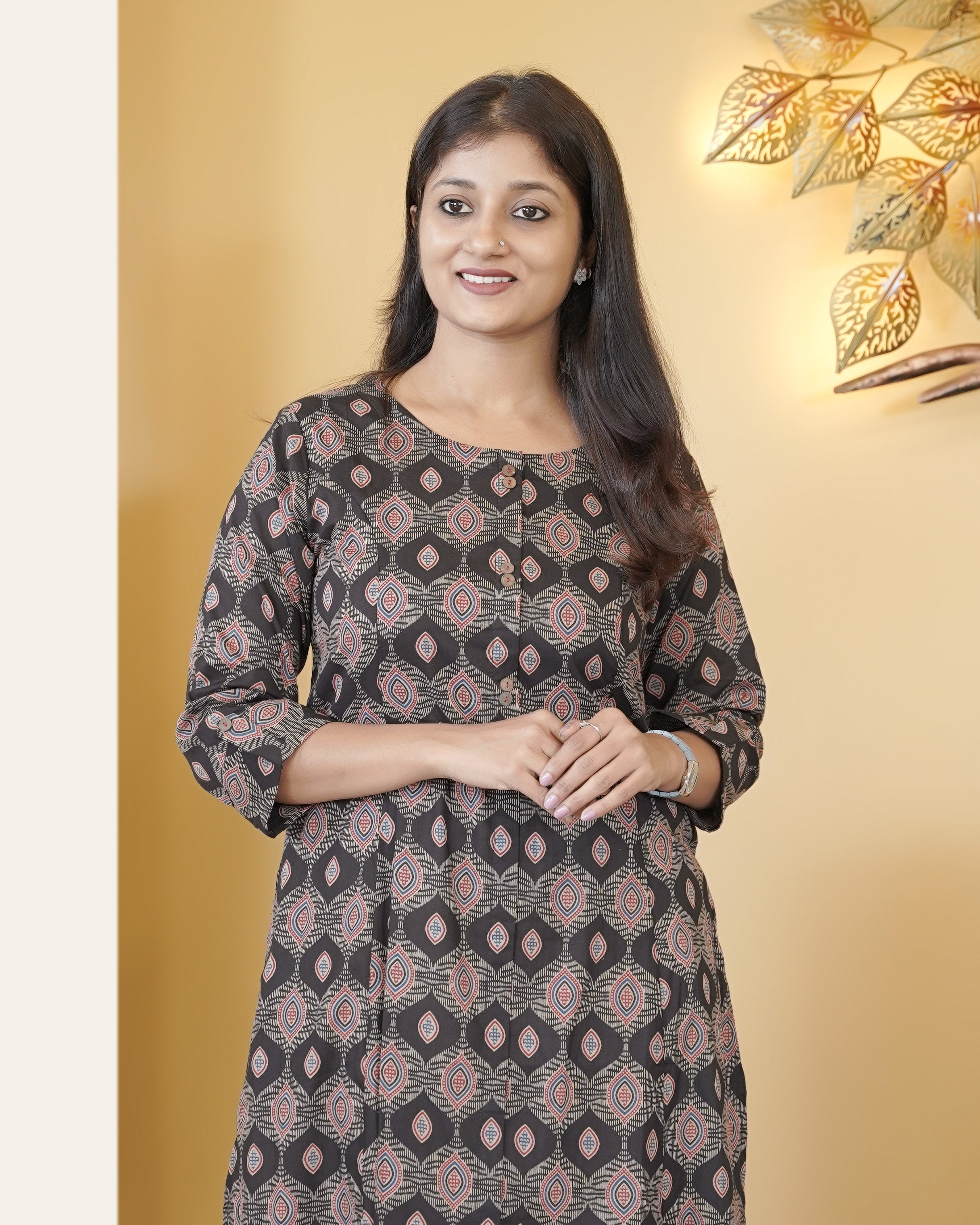 Load image into Gallery viewer, Cotton A-line slitted kurti -5193