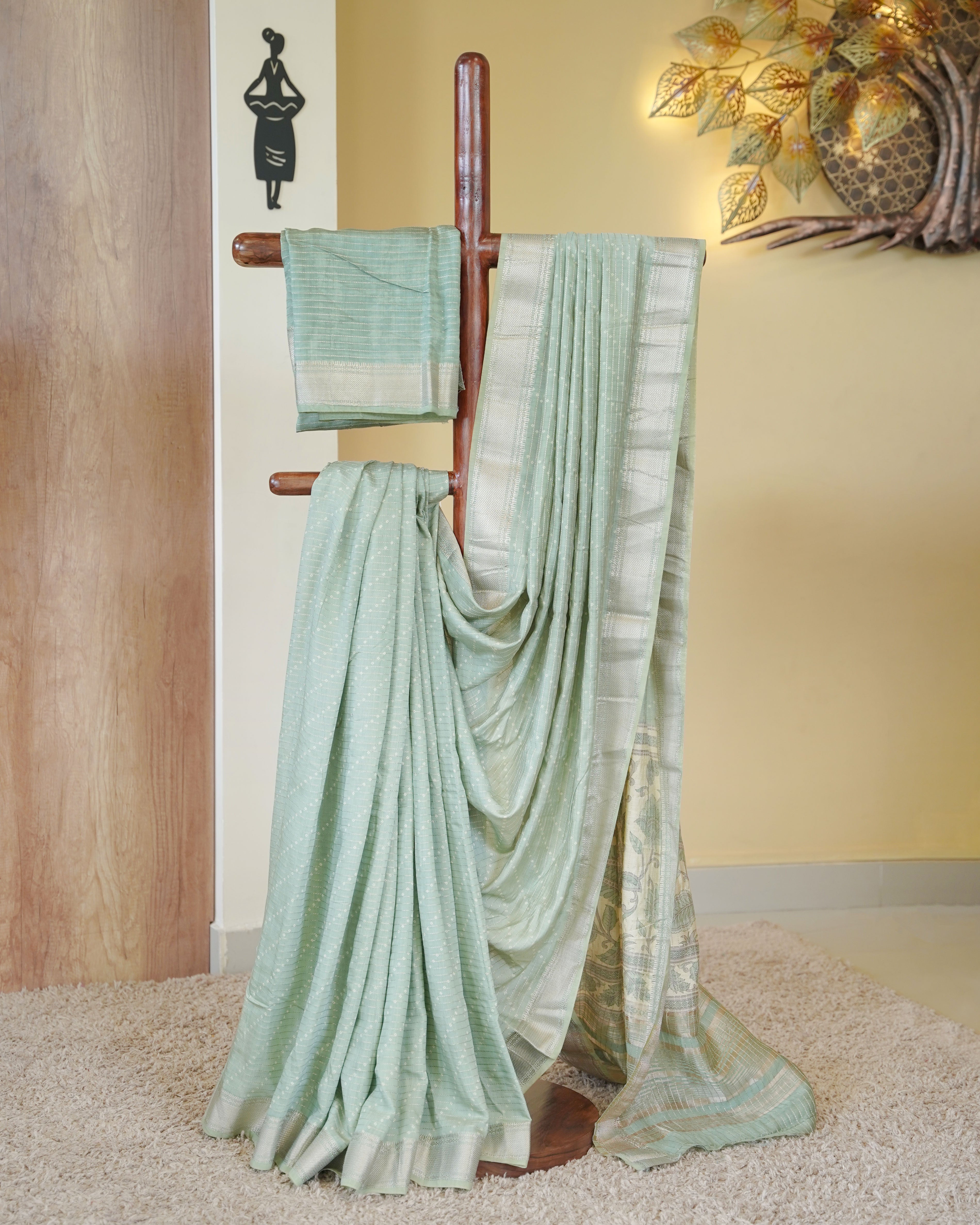 Load image into Gallery viewer, Crepe Silk Saree- 5191