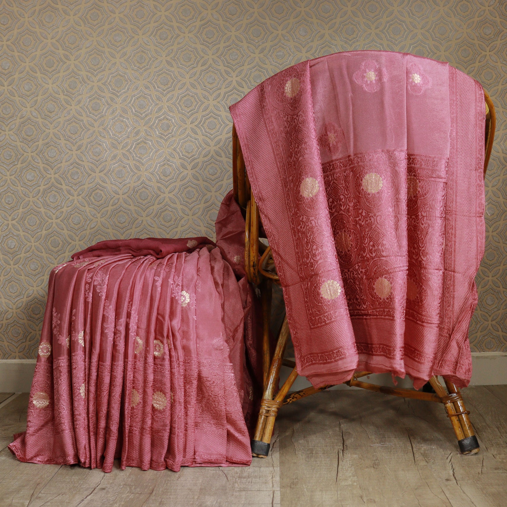 Load image into Gallery viewer, Chiffon Khadi Saree -3560