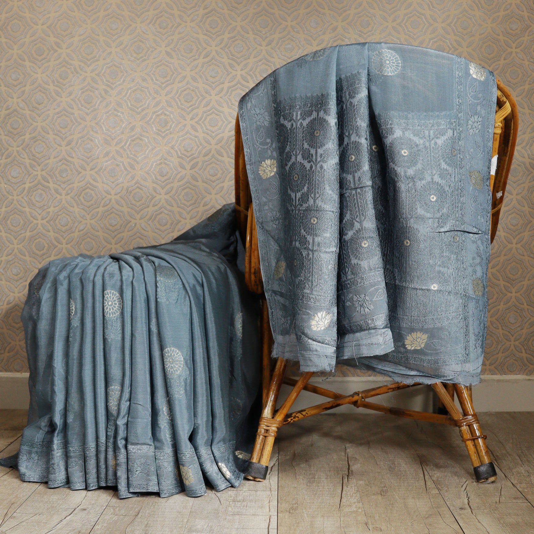 Load image into Gallery viewer, Chiffon Khadi Saree -3560