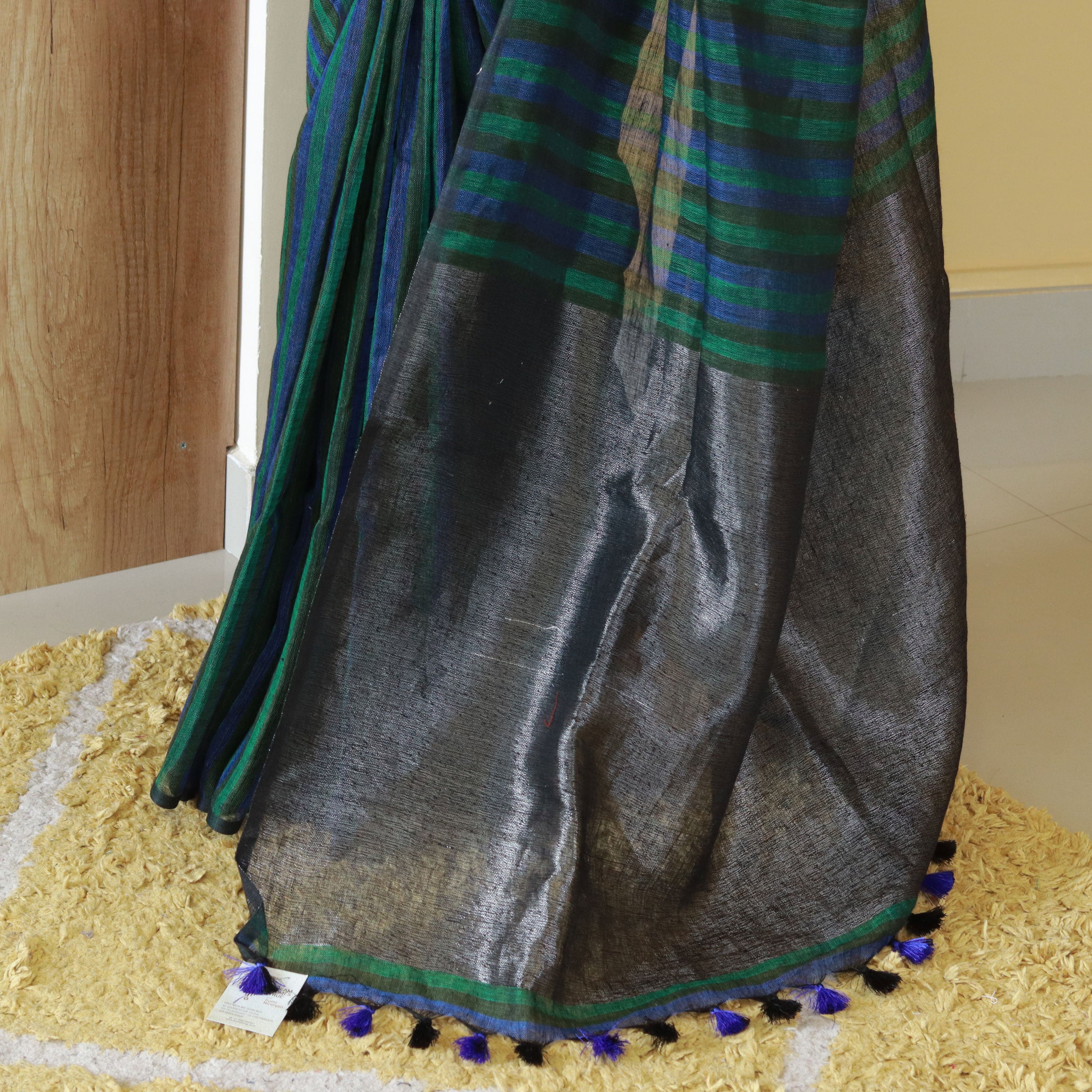 Load image into Gallery viewer, Pure Linen Saree -4053 ( pre order)