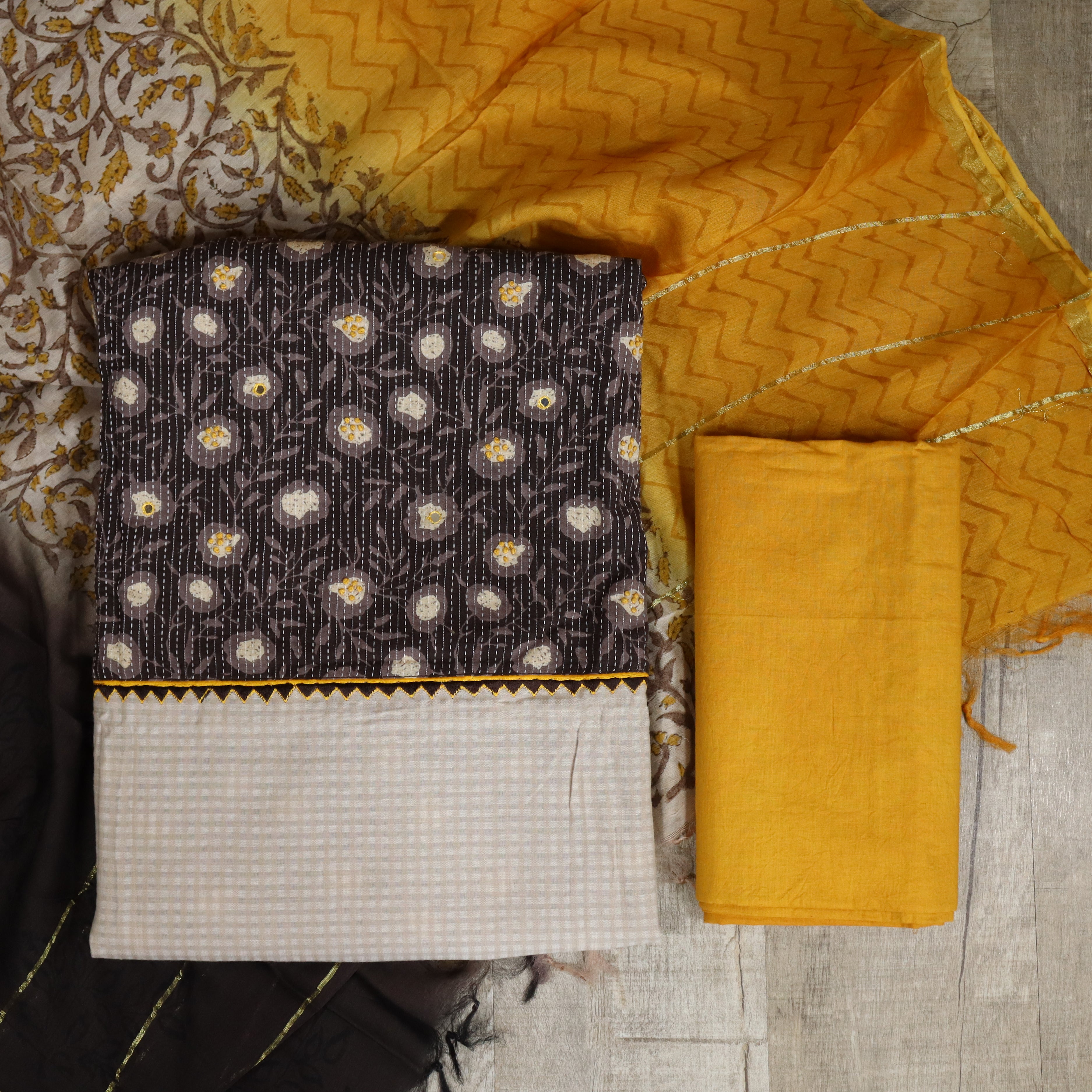 Load image into Gallery viewer, Pure Cotton Unstitched Suit -4073