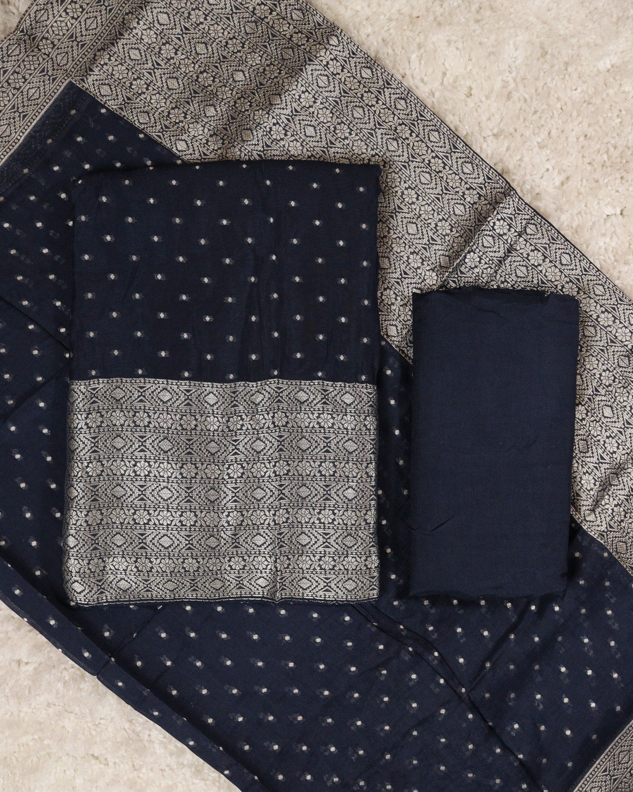 Load image into Gallery viewer, Banarasi Unstitched Suit-0938