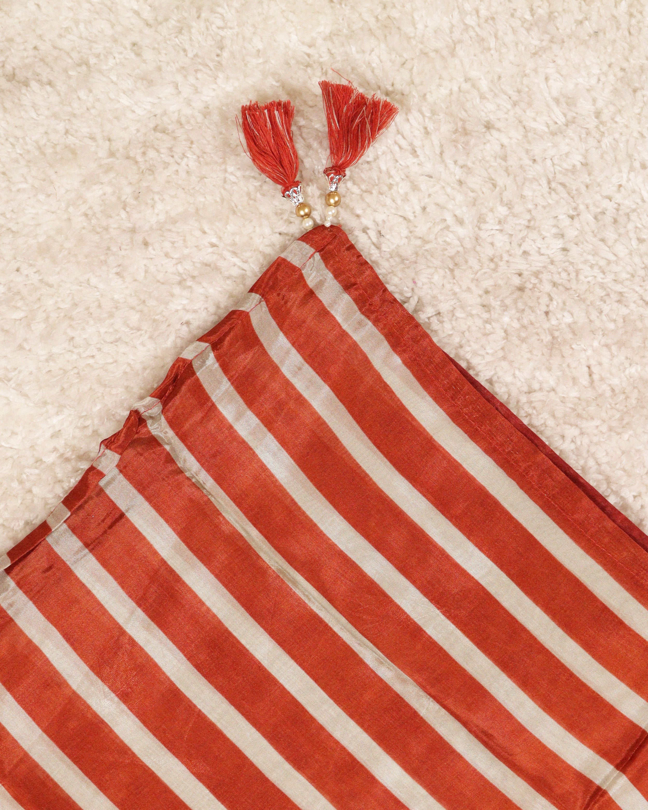 Load image into Gallery viewer, Dola Silk Unstitched Suit-0945