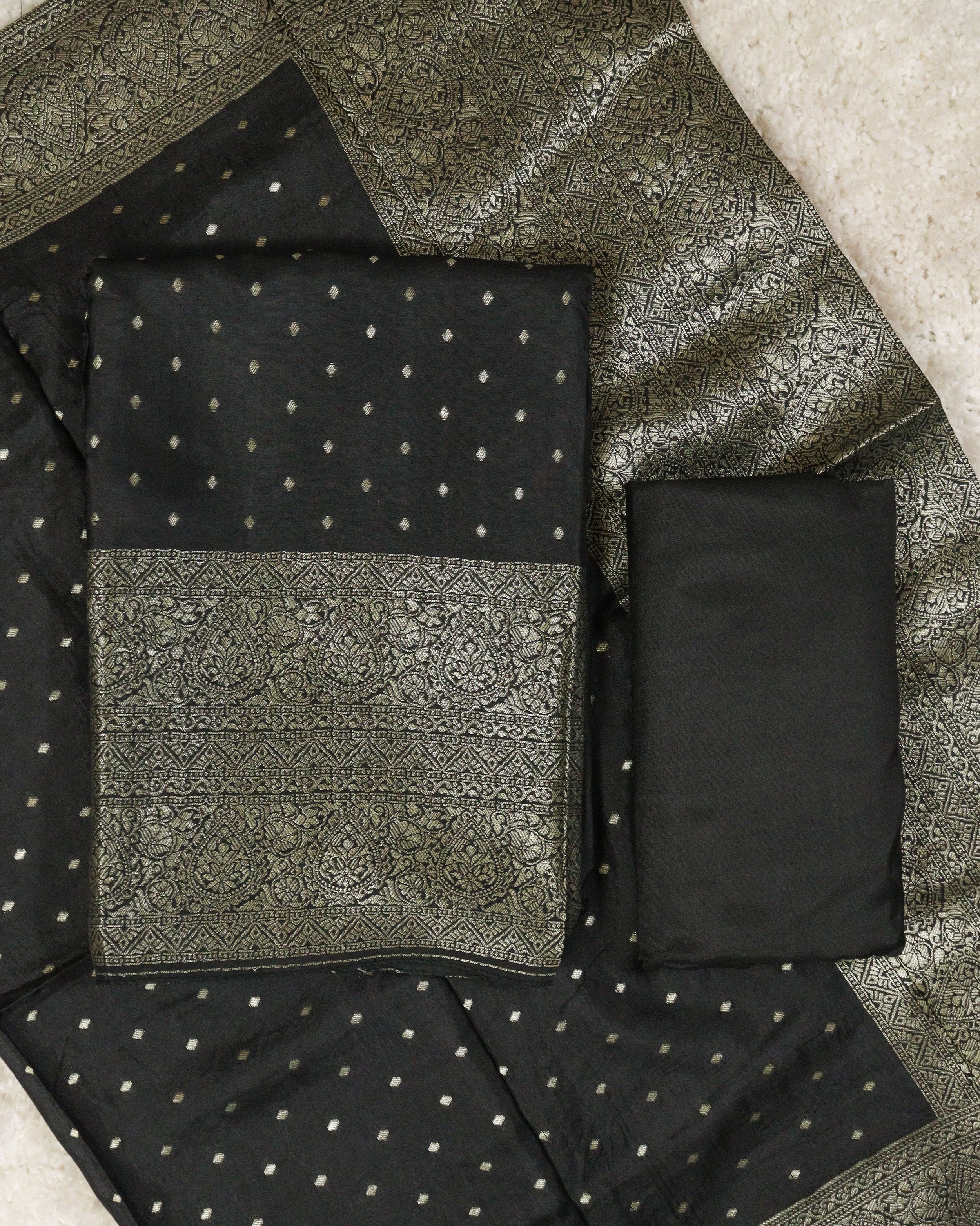 Load image into Gallery viewer, Gaji Silk Banarasi Unstitched Suit-1016