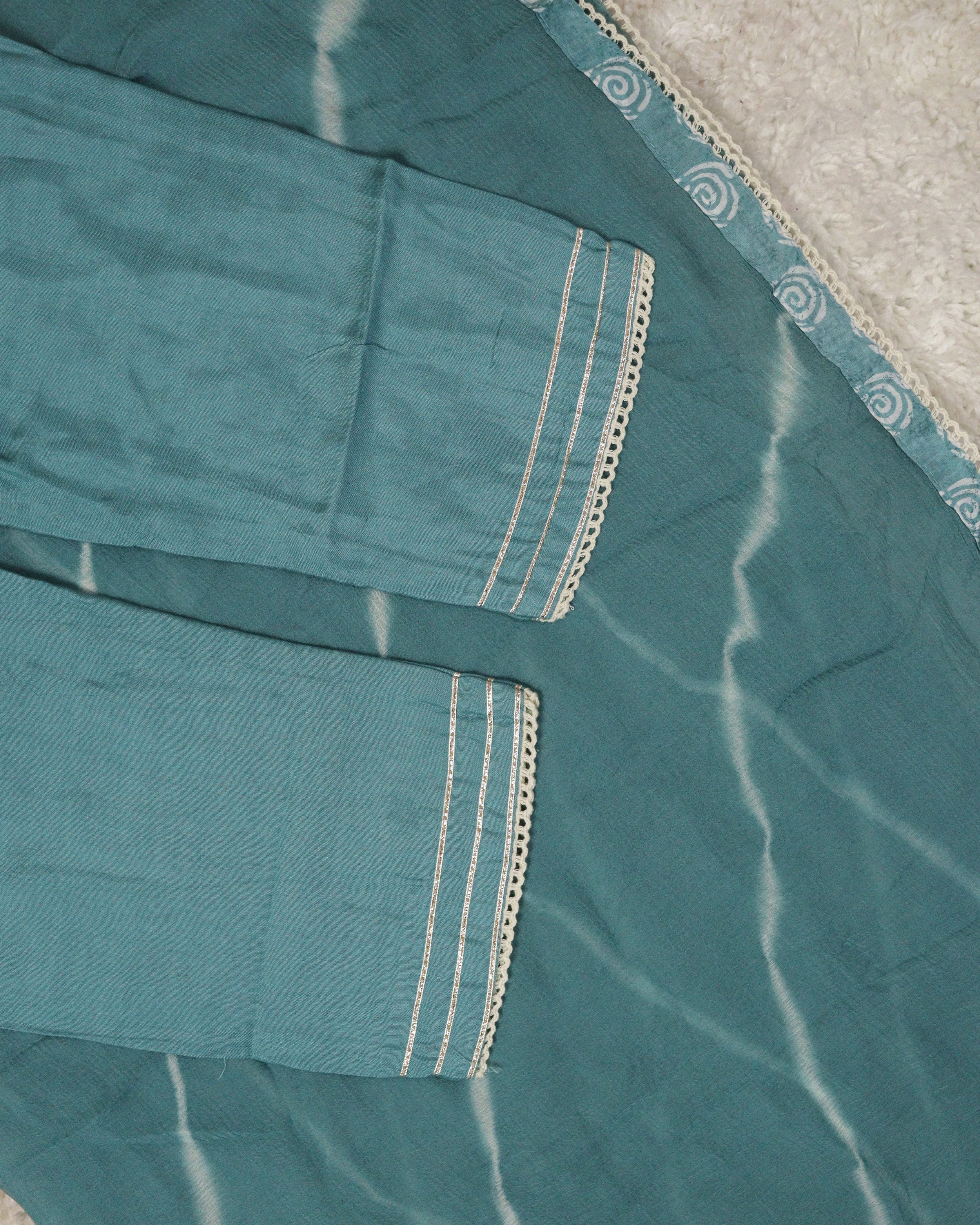 Load image into Gallery viewer, Muslin Silk Stitched Suit-2699