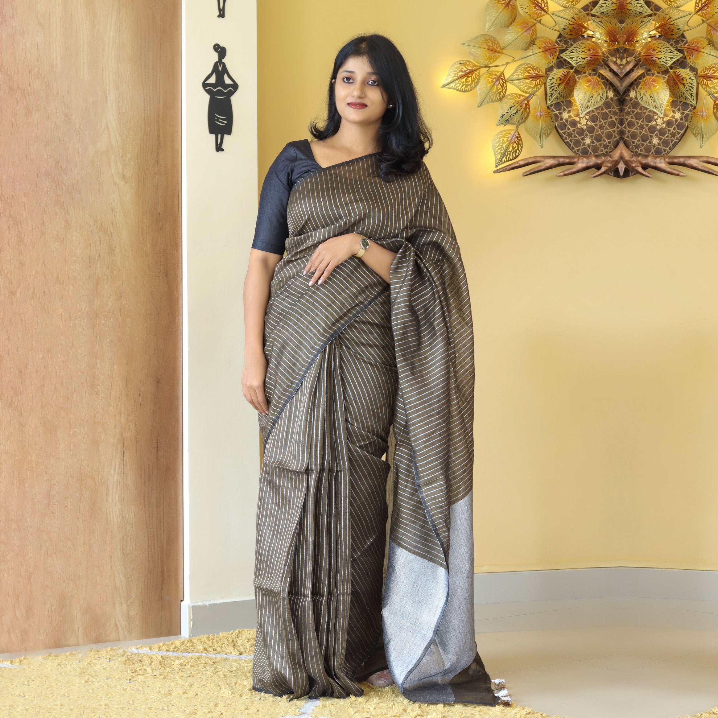 Load image into Gallery viewer, Pure Linen Saree (PRE-ORDER)