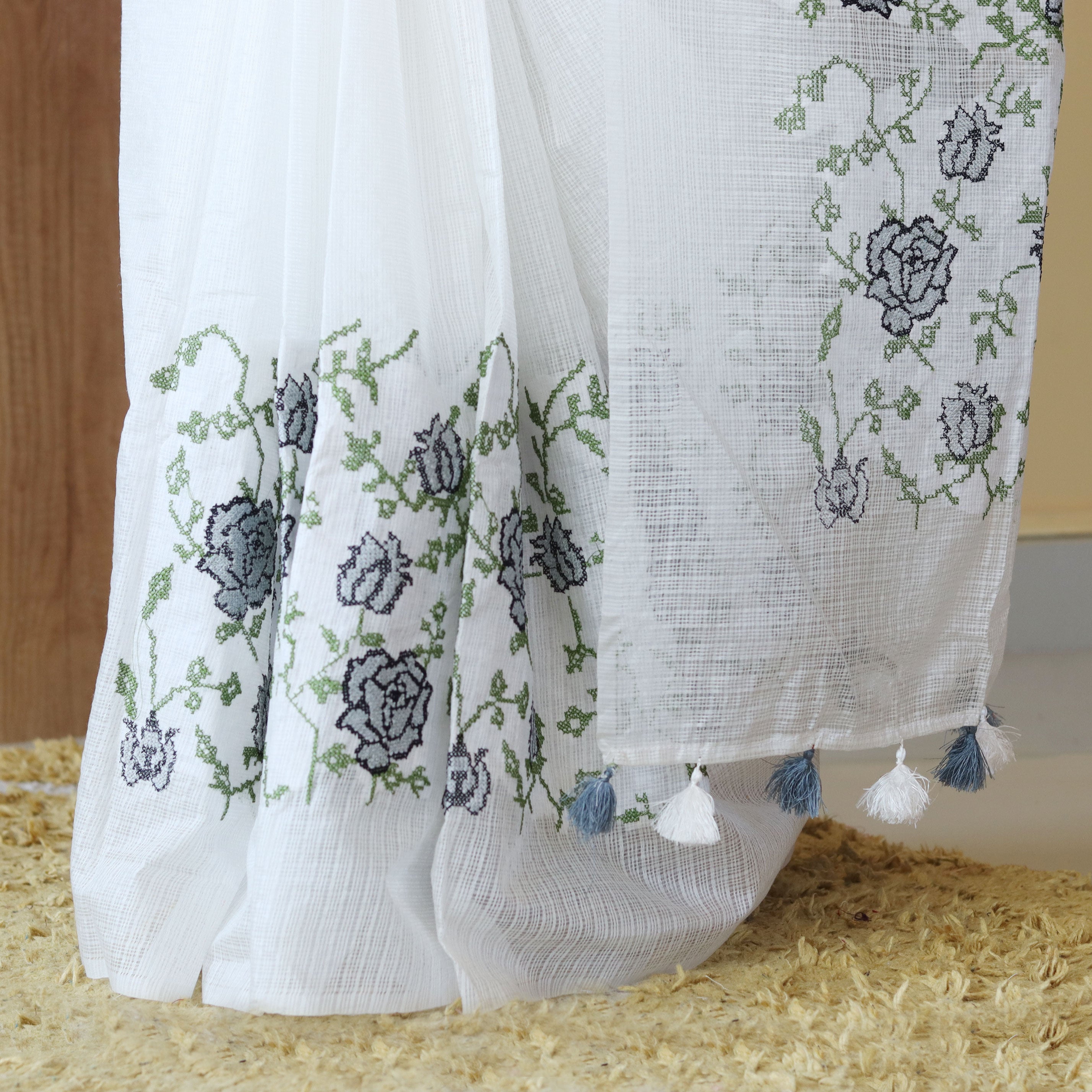 Load image into Gallery viewer, Silky Kotta Saree -4232(PRE ORDER )