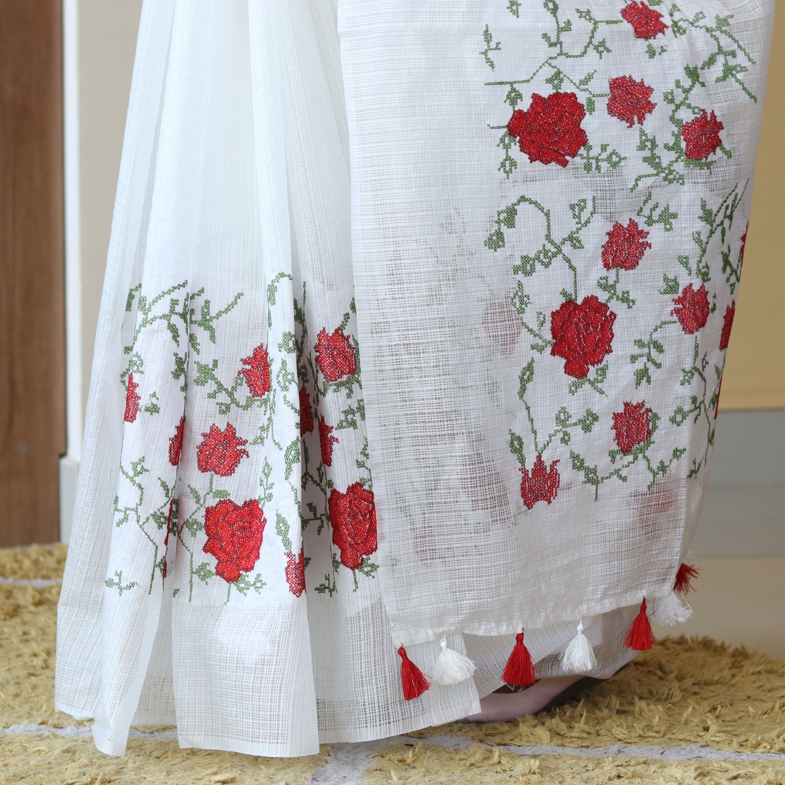 Load image into Gallery viewer, Silky Kotta Saree -4232(PRE ORDER )