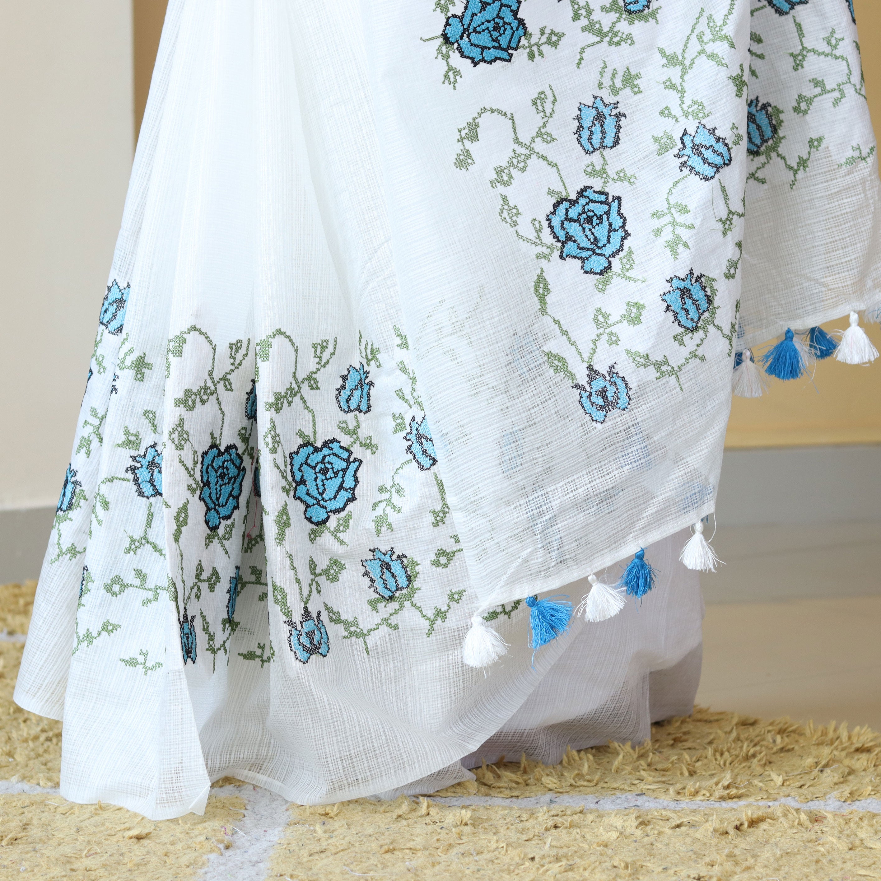 Load image into Gallery viewer, Silky Kotta Saree -4232(PRE ORDER )