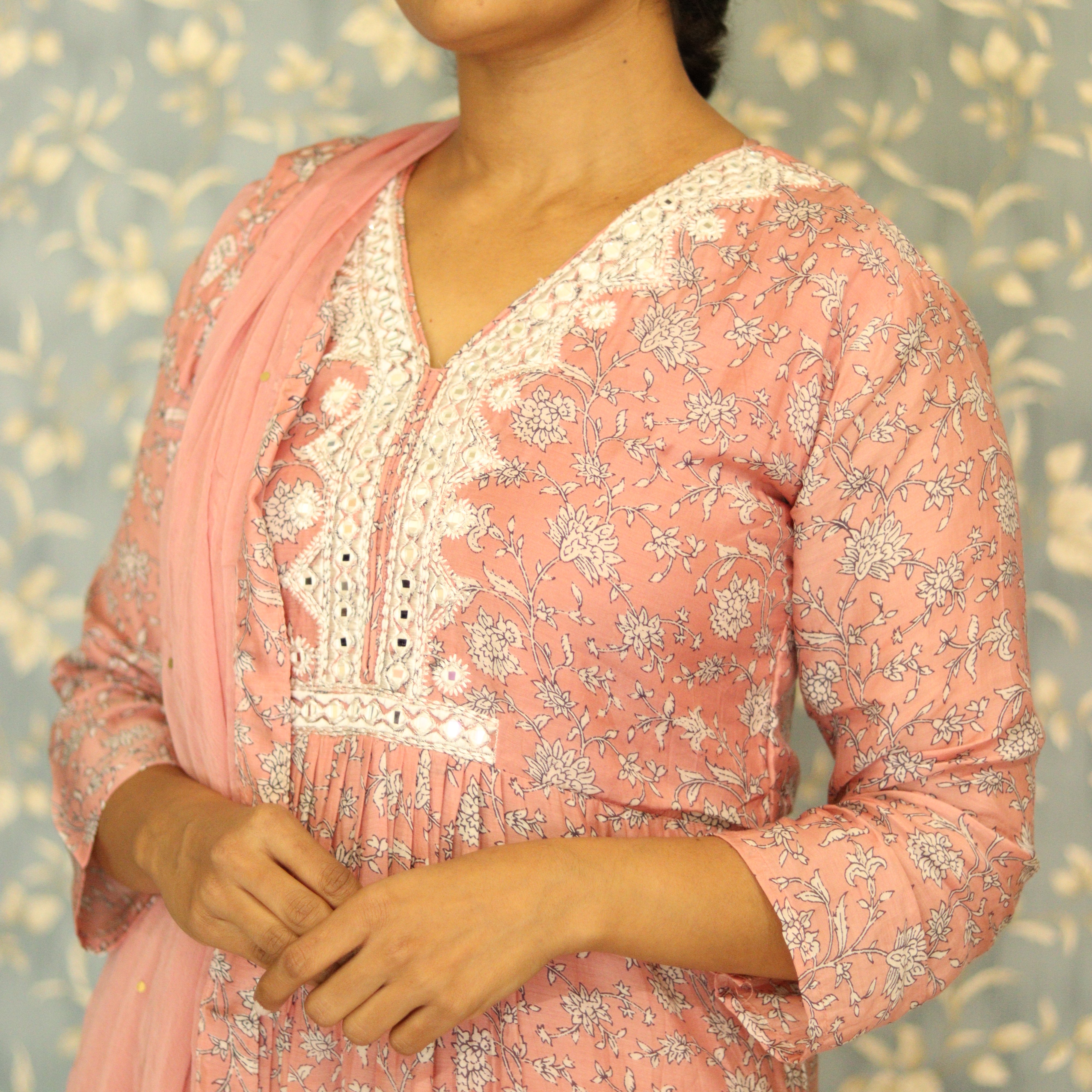 Load image into Gallery viewer, Pure Muslin Silk Kurti - 3472