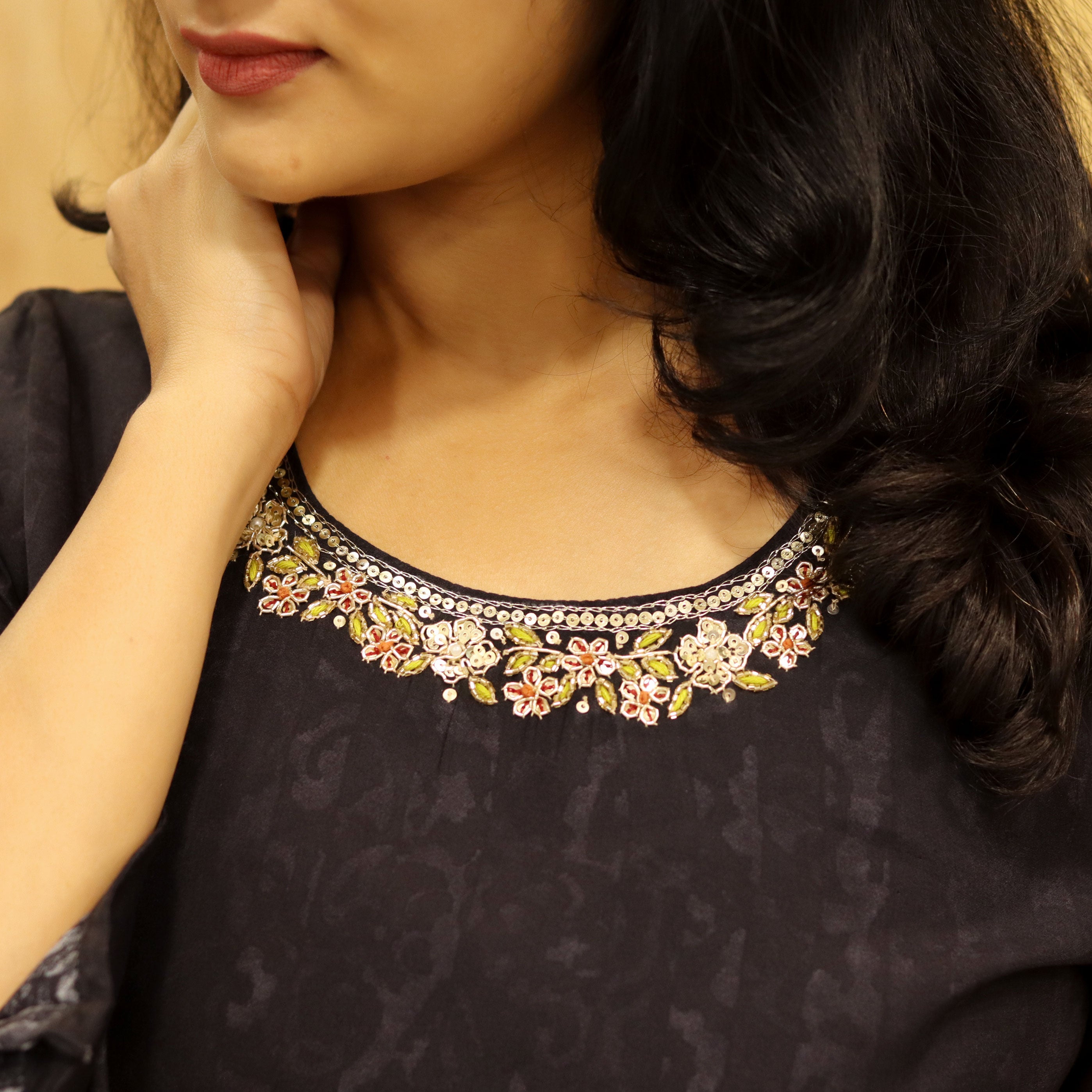 Load image into Gallery viewer, Muslin Silk Kurti Set