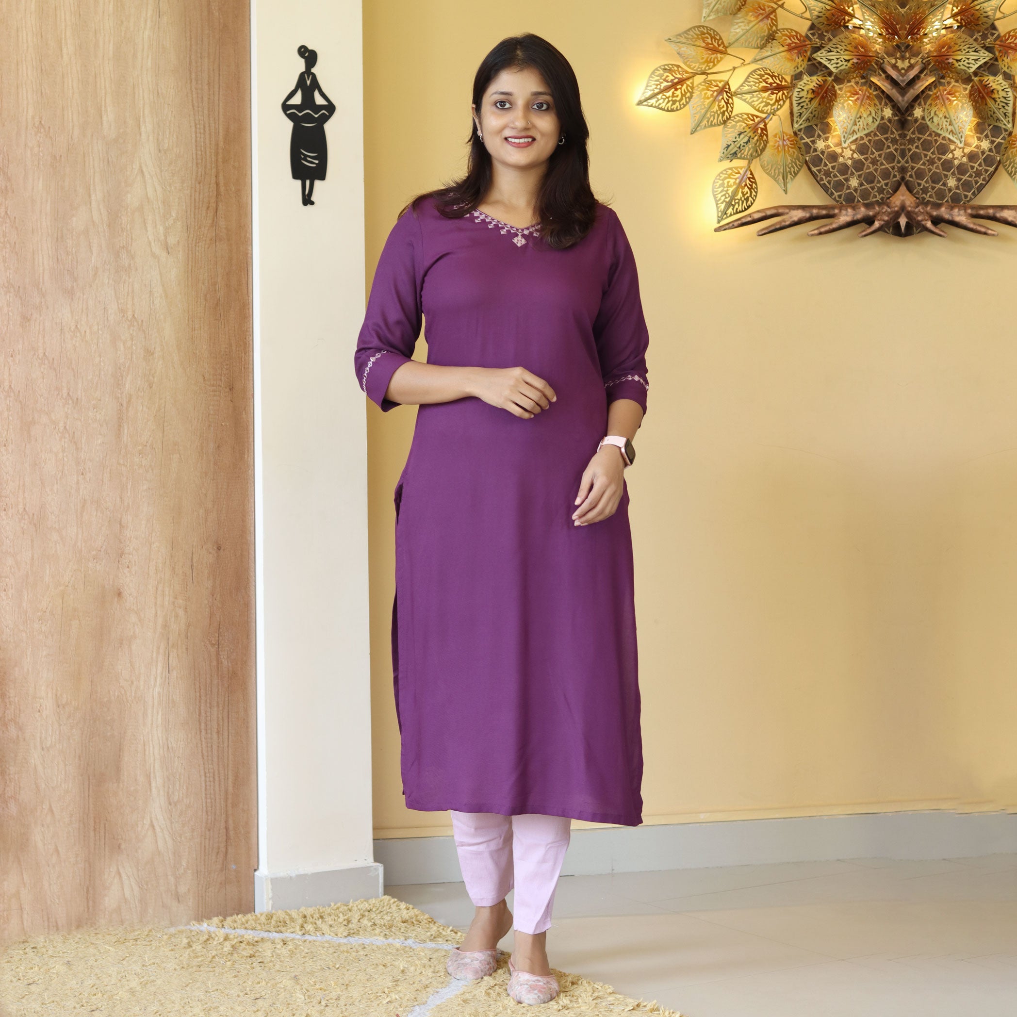 Load image into Gallery viewer, Rayon Kurti-3741