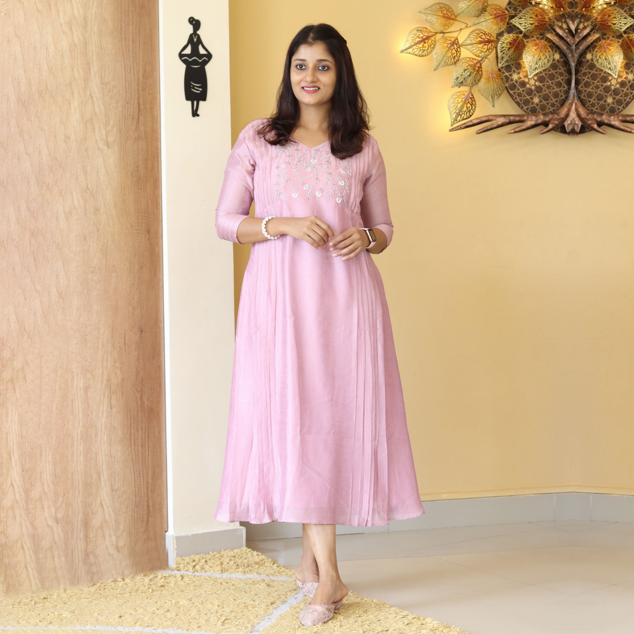 Load image into Gallery viewer, Hand Work Designer Kurti-4384(PRE-ORDER)