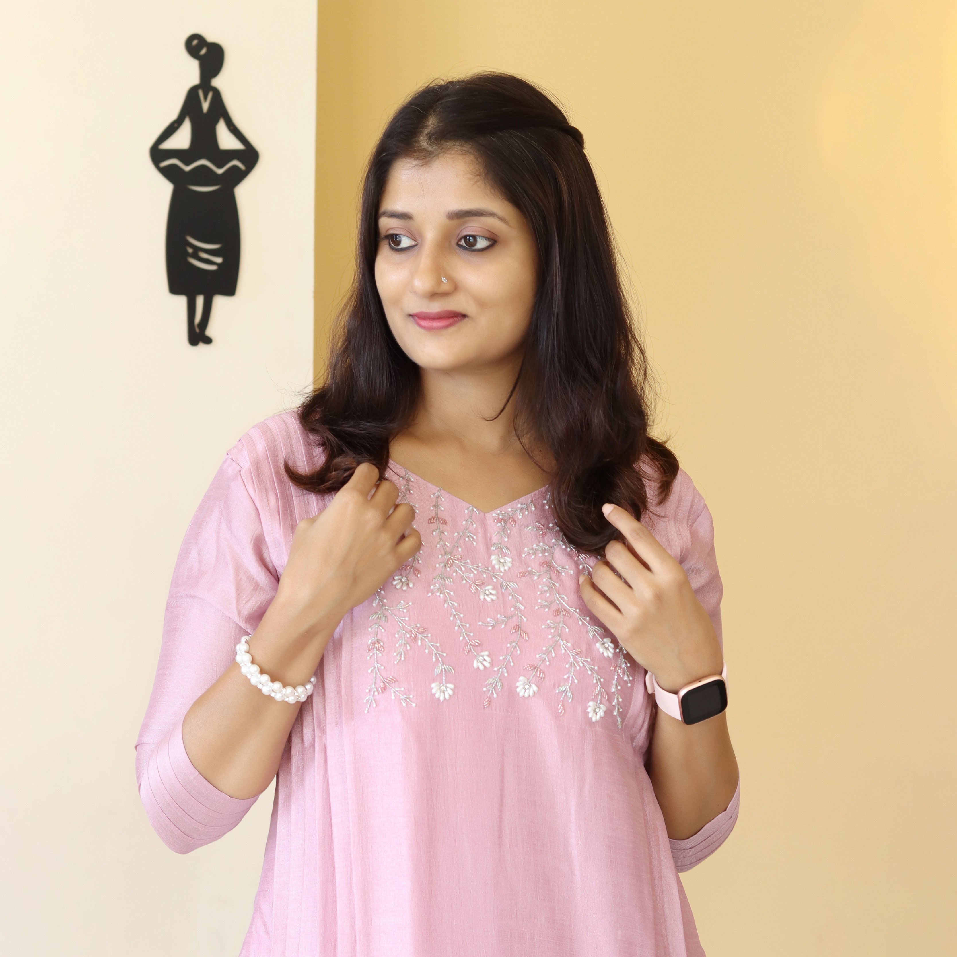 Load image into Gallery viewer, Hand Work Designer Kurti-4384(PRE-ORDER)