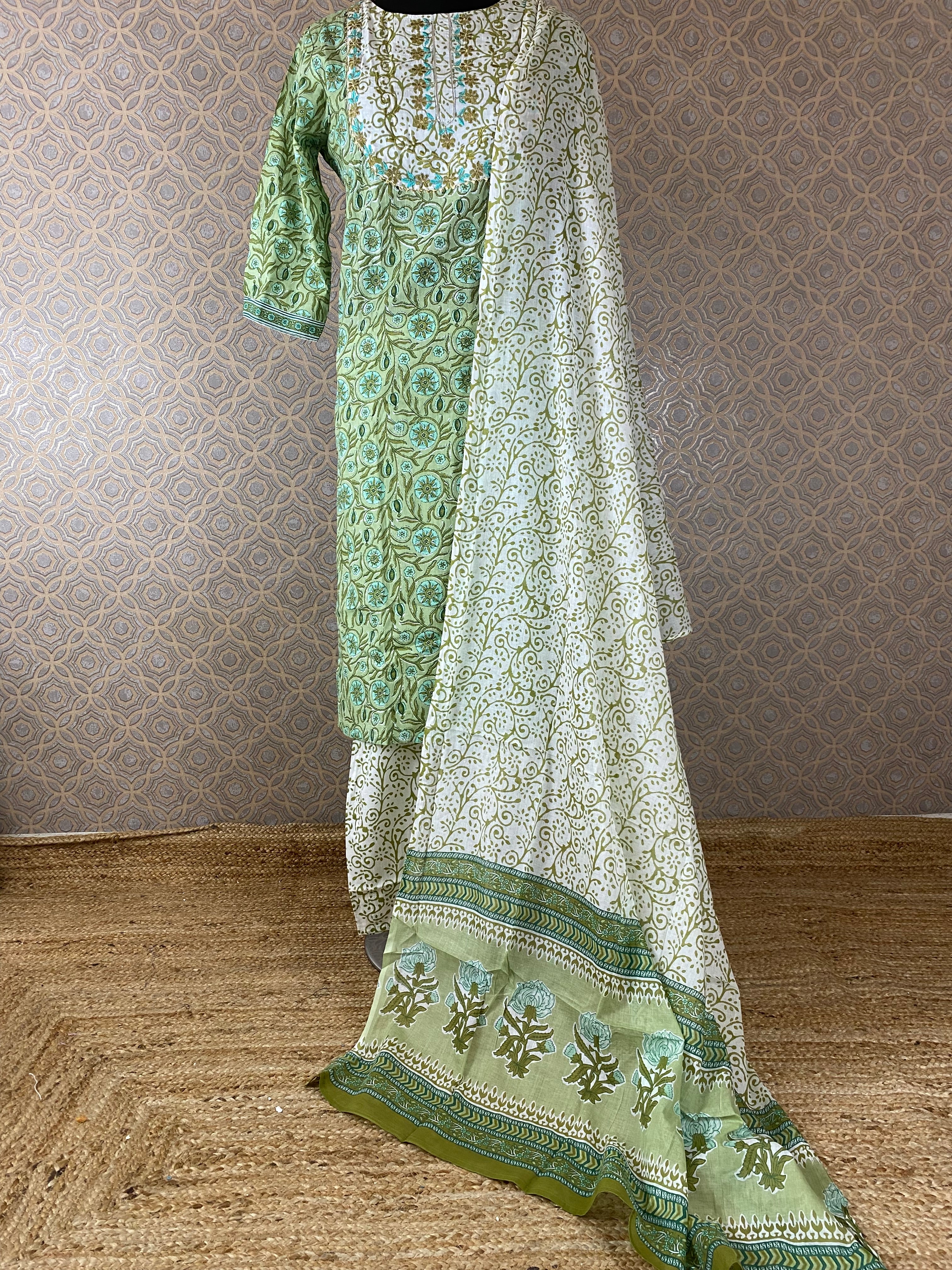 Load image into Gallery viewer, Jaipur Cotton Stitched Set-2295