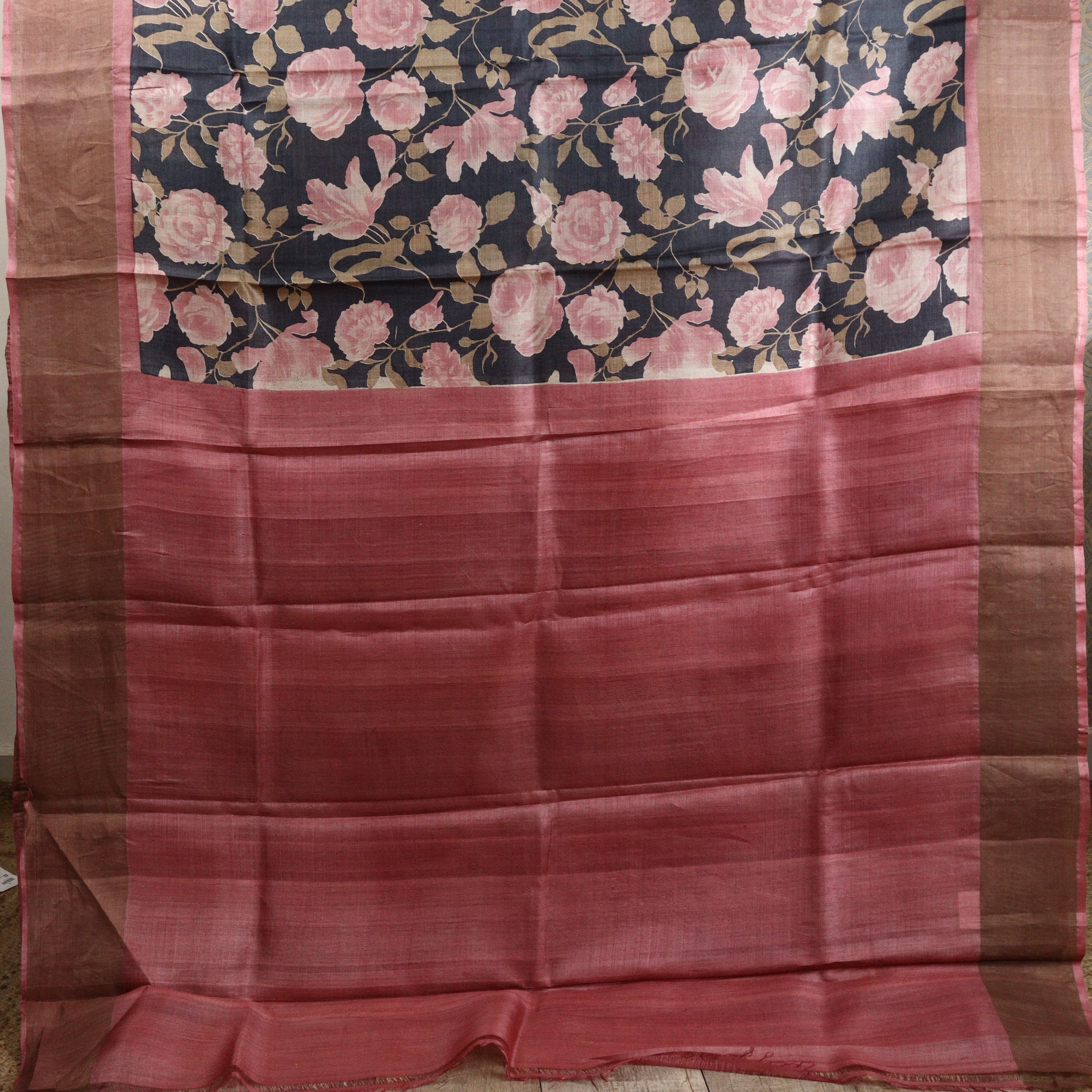 Load image into Gallery viewer, Black Pure desi Tussar Saree- 3540: Pre-Booking