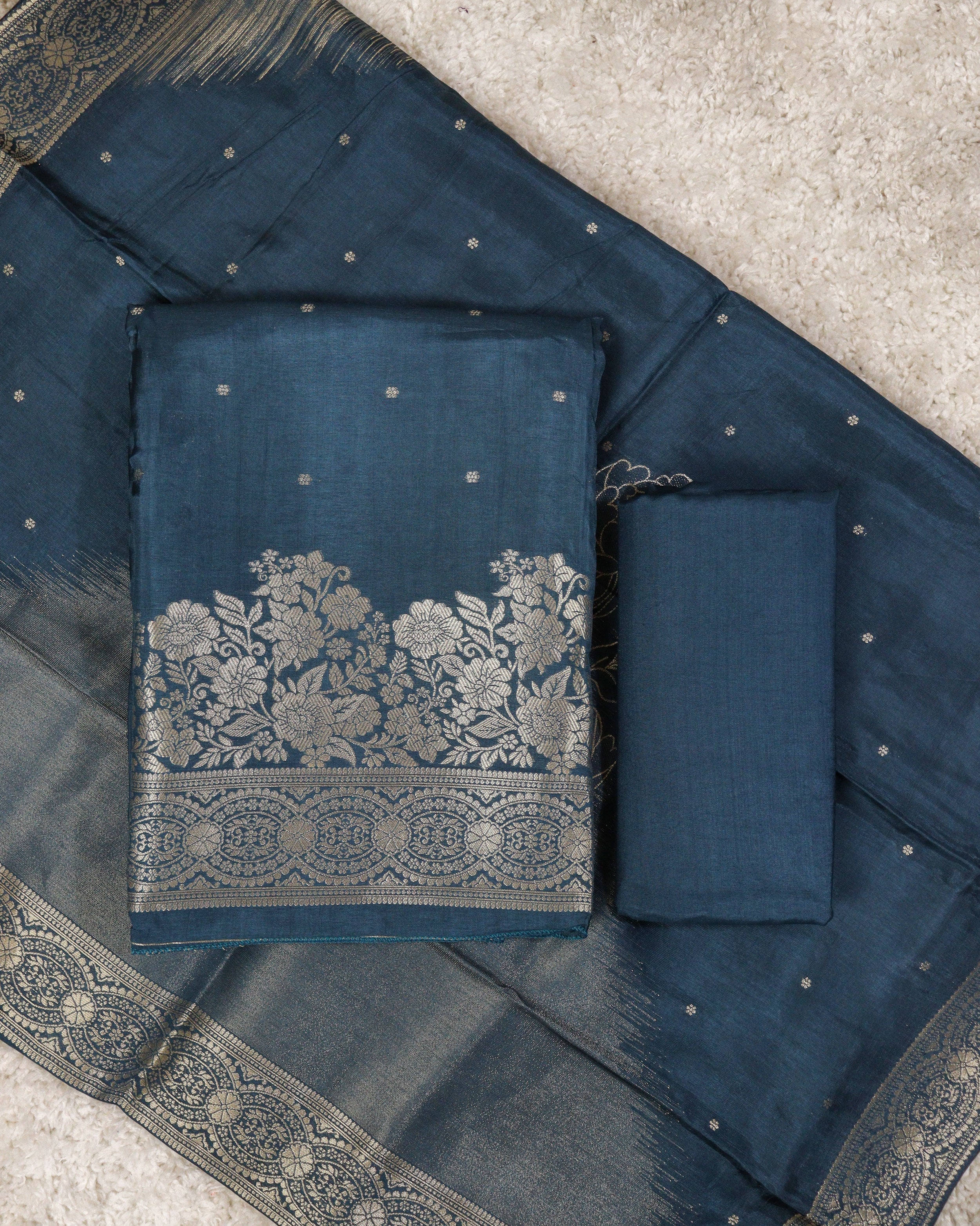 Load image into Gallery viewer, Banarasi Unstitched Suit-1959