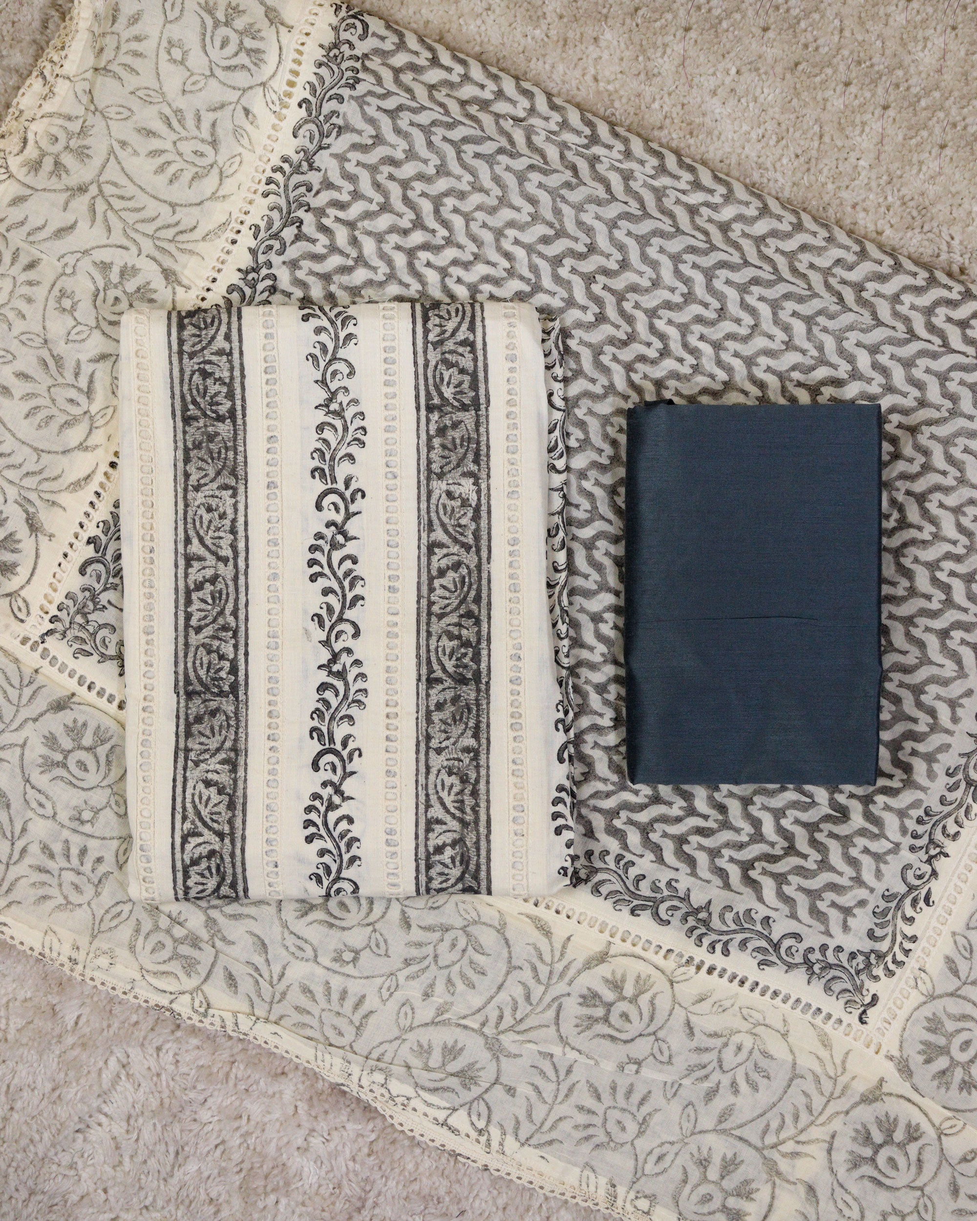 Load image into Gallery viewer, Pure Cotton Unstitched Suit-2095