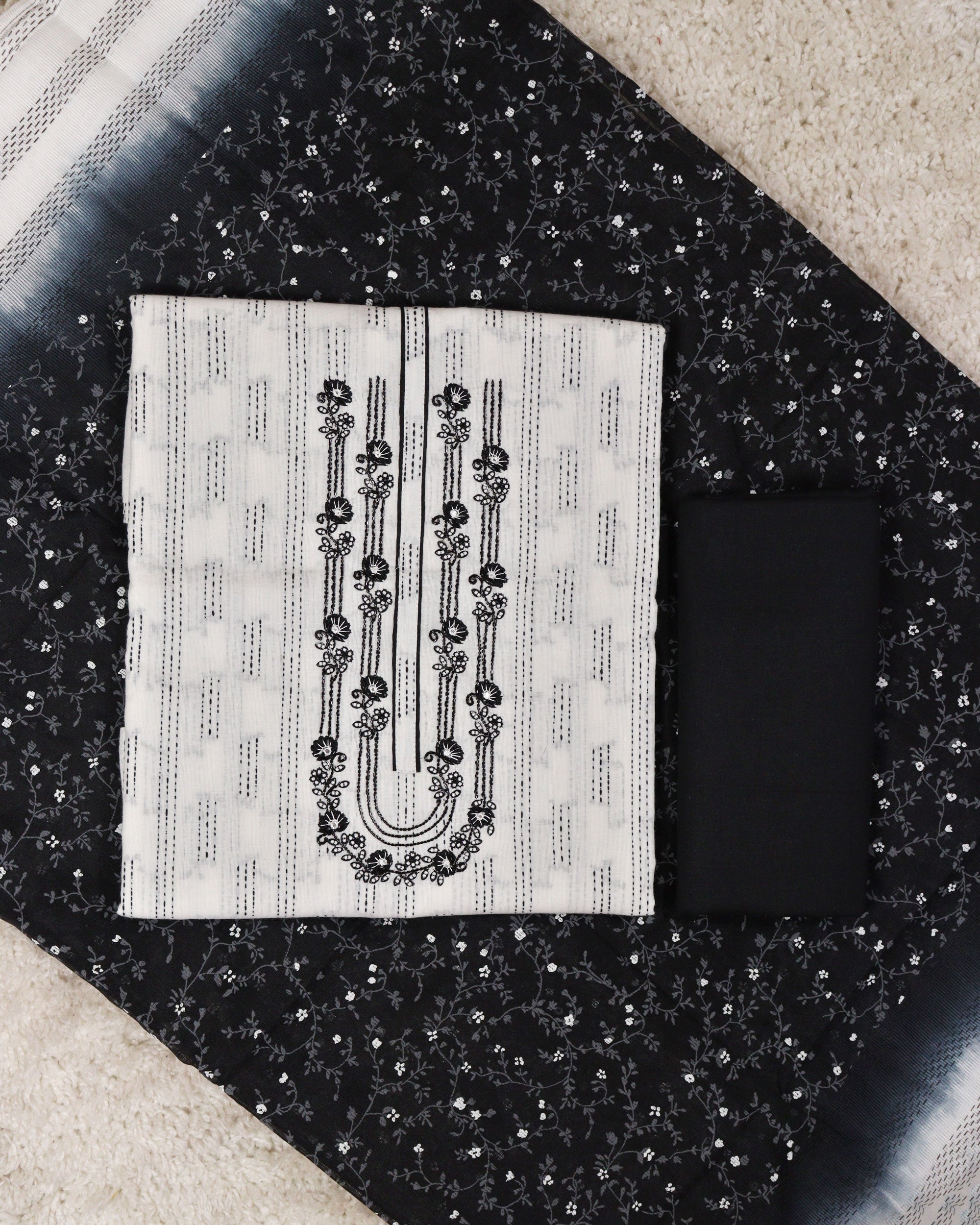 Load image into Gallery viewer, Pure Handloom Cotton Unstitched Suit - 2258