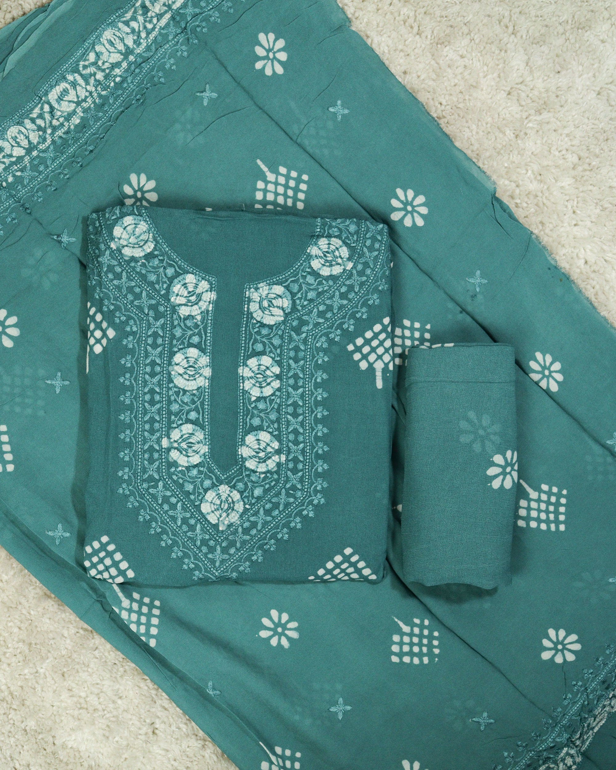 Load image into Gallery viewer, Viscose Georgette Unstitched Suits - 2398