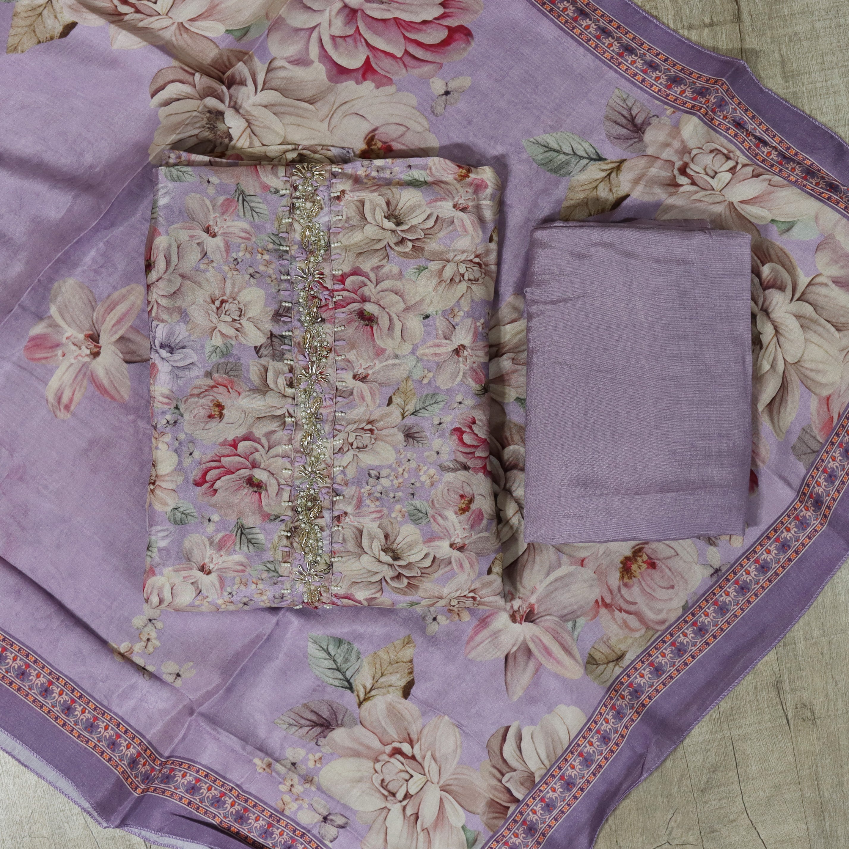 Load image into Gallery viewer, muslin silk unstitched suit-4576