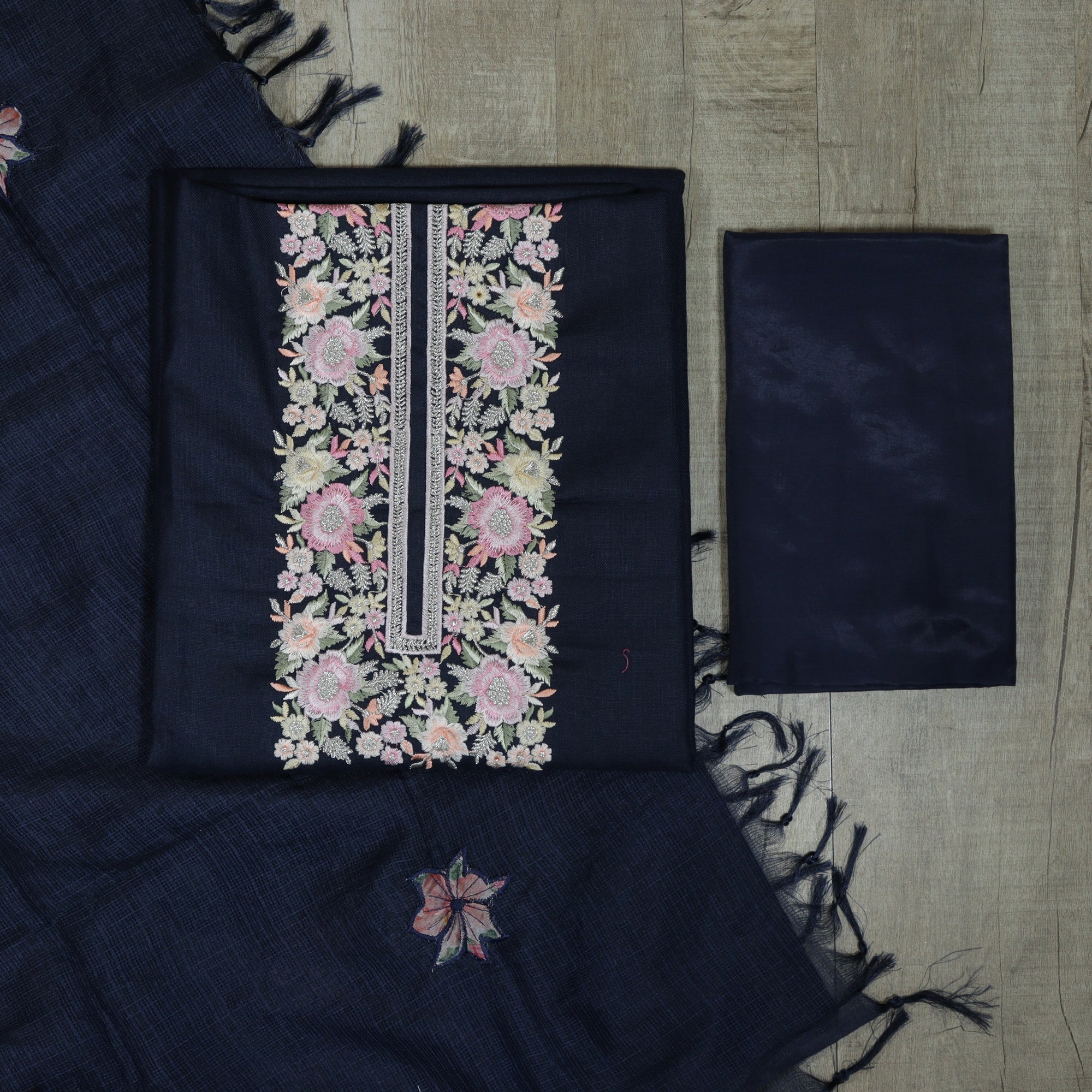 Load image into Gallery viewer, Linen Cotton Unstitched Suit - 4682