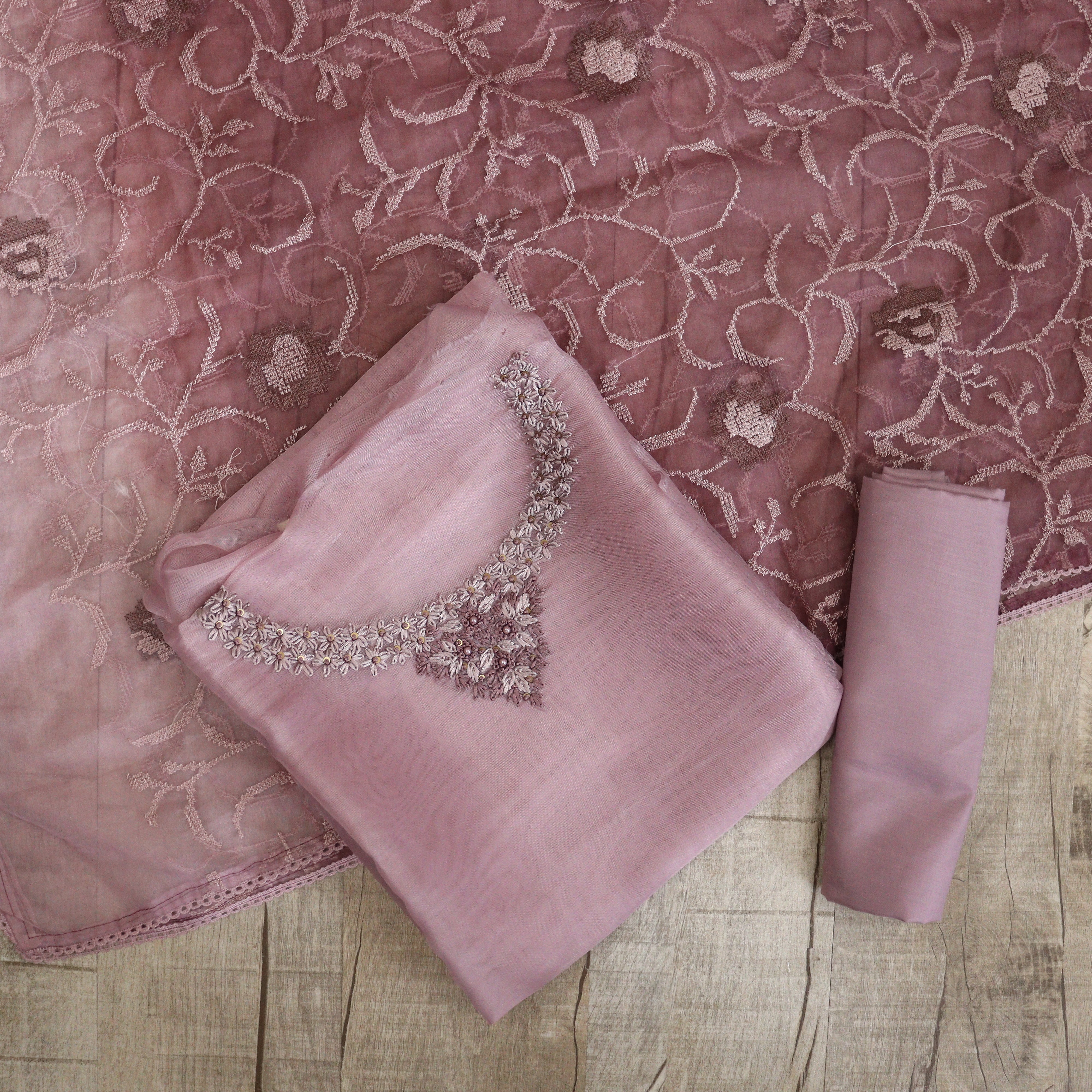 Load image into Gallery viewer, Organza Hand-Work Suit-3546