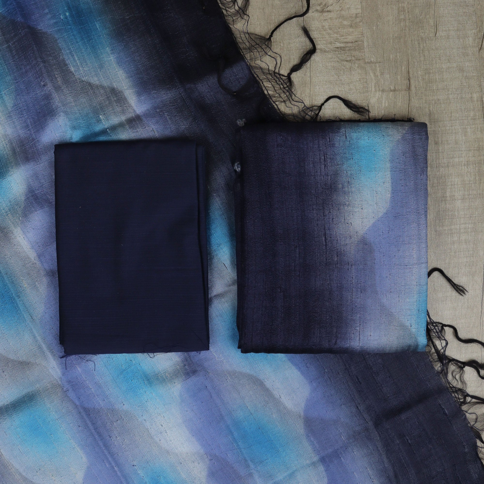 Load image into Gallery viewer, Pure Raw Silk Unstitched Suit- 4774