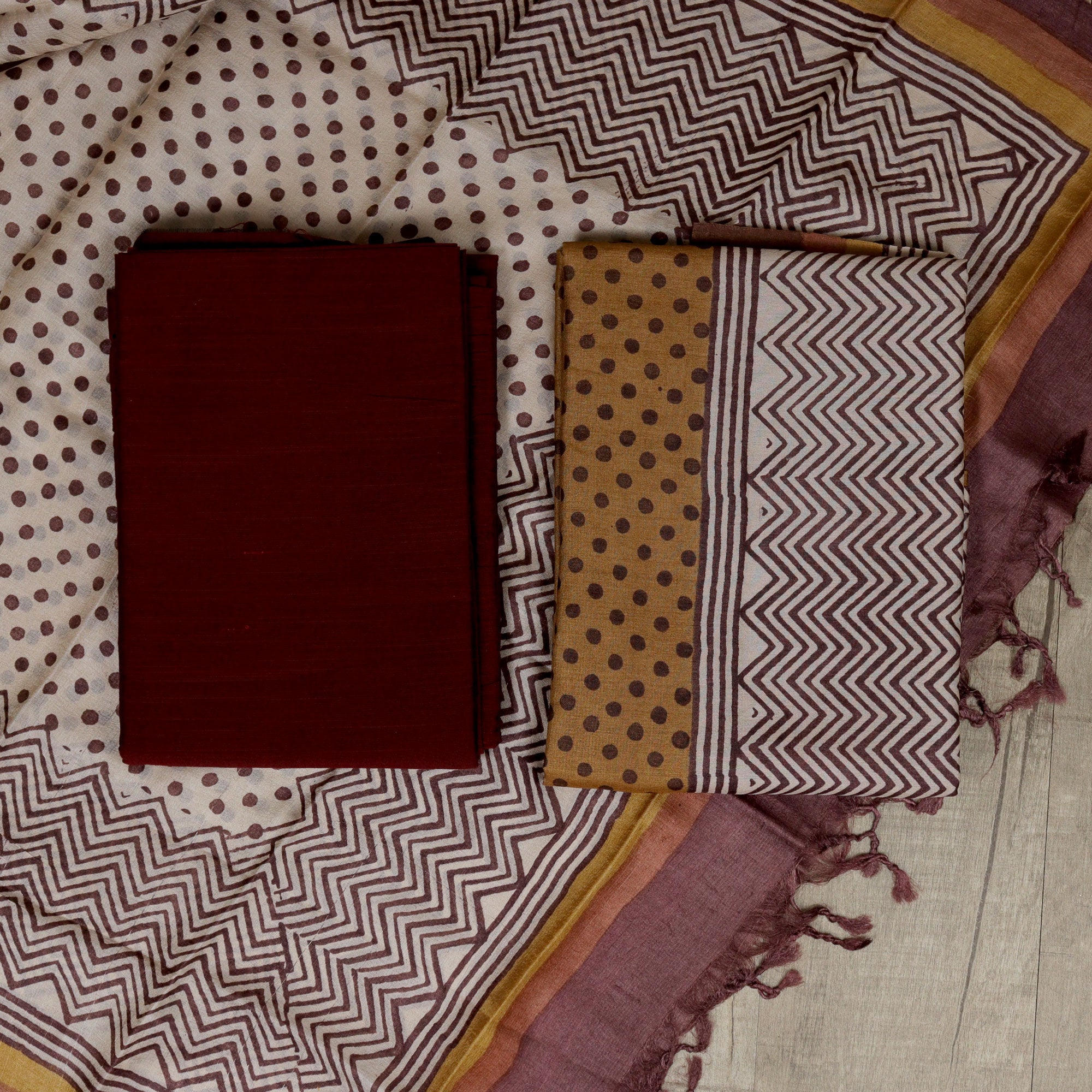 Load image into Gallery viewer, TUSSAR SILK UNSTITCHED SUIT - 4775