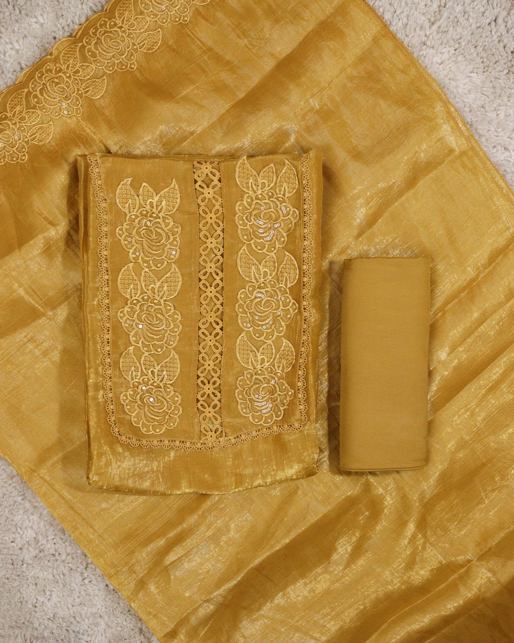 Load image into Gallery viewer, Crushed Satin Organza Unstitched Suit - 2776