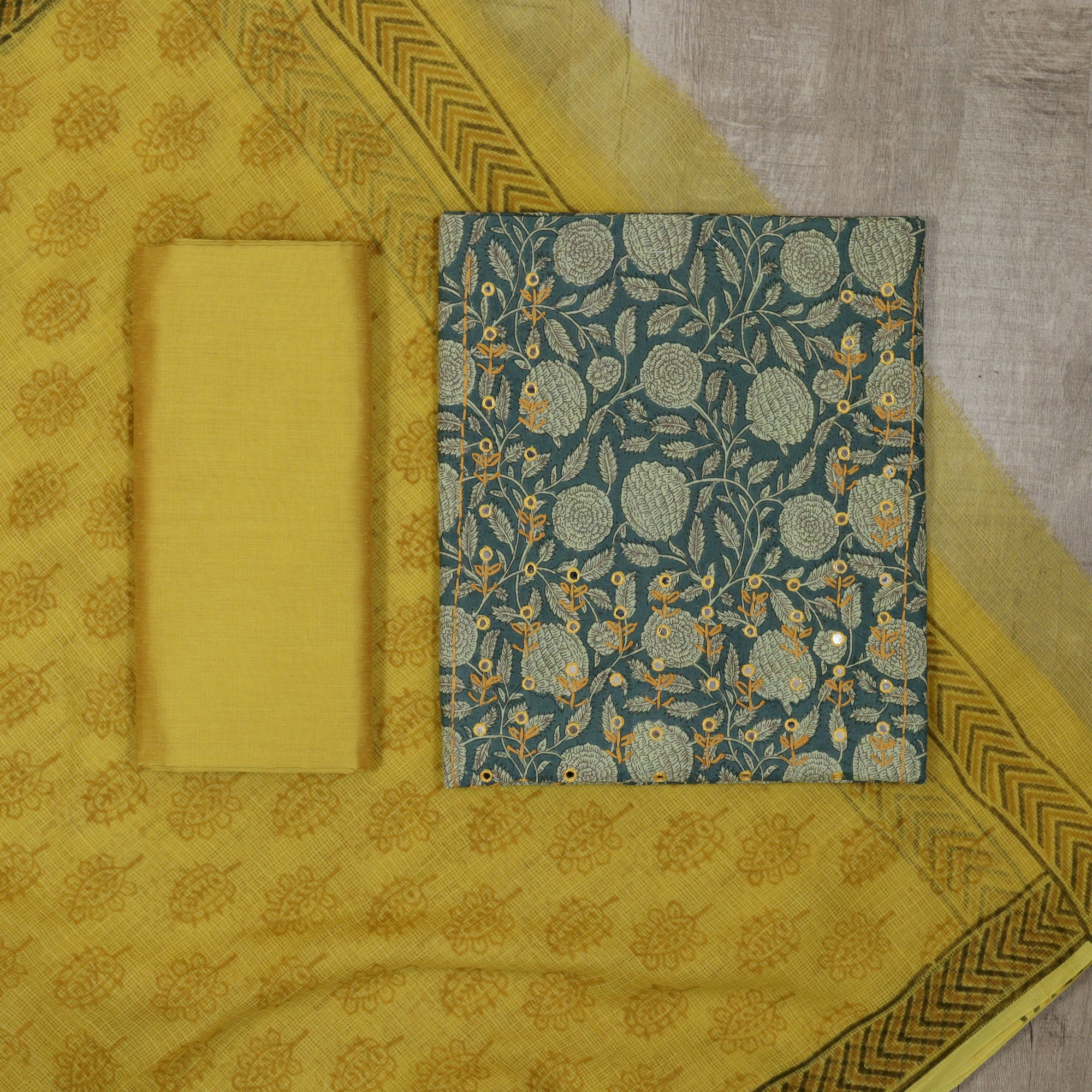 Load image into Gallery viewer, Pure Cotton Unstitched Suit-4880