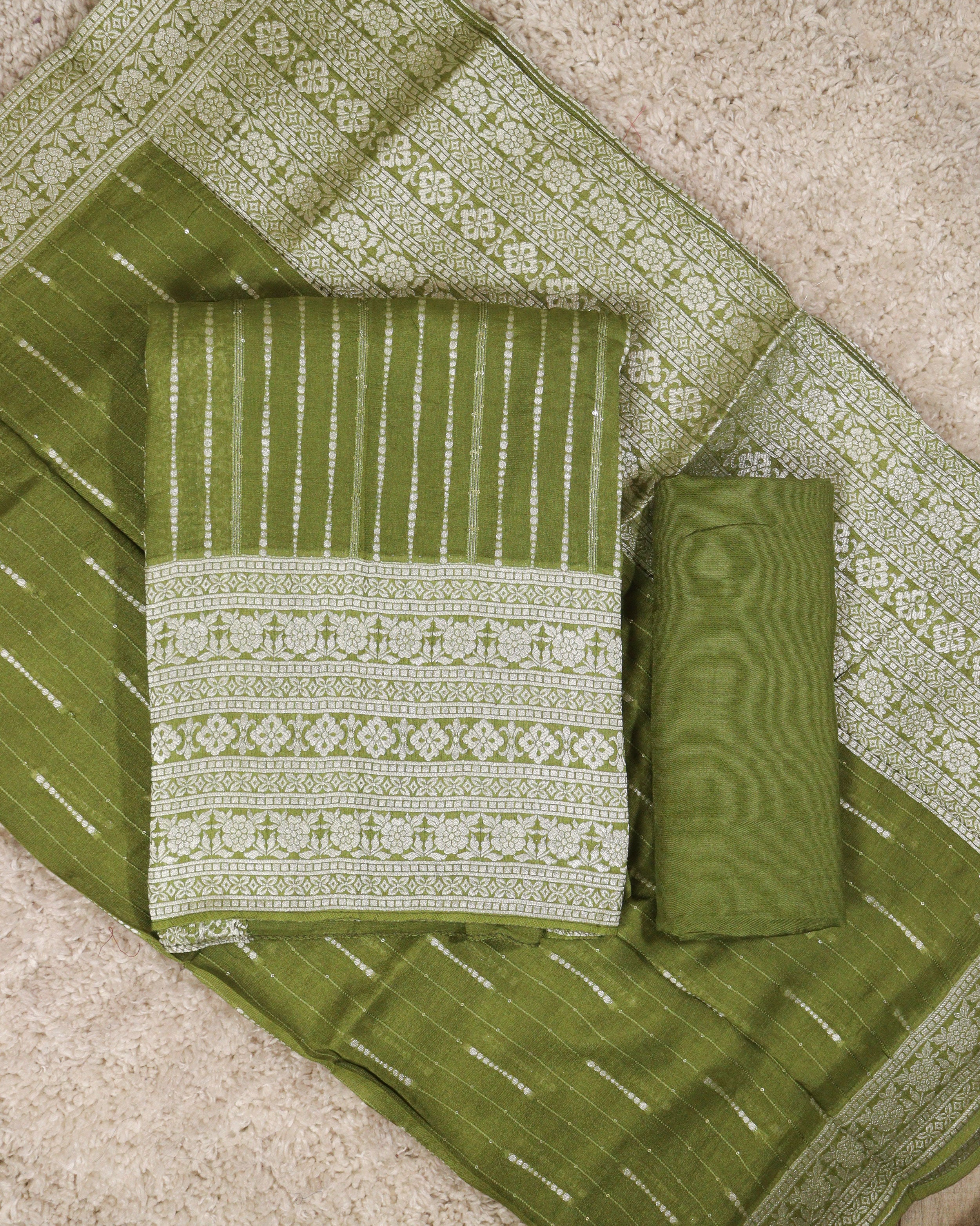 Load image into Gallery viewer, Crepe Georgette Banarasi Unstitched Suit-3033