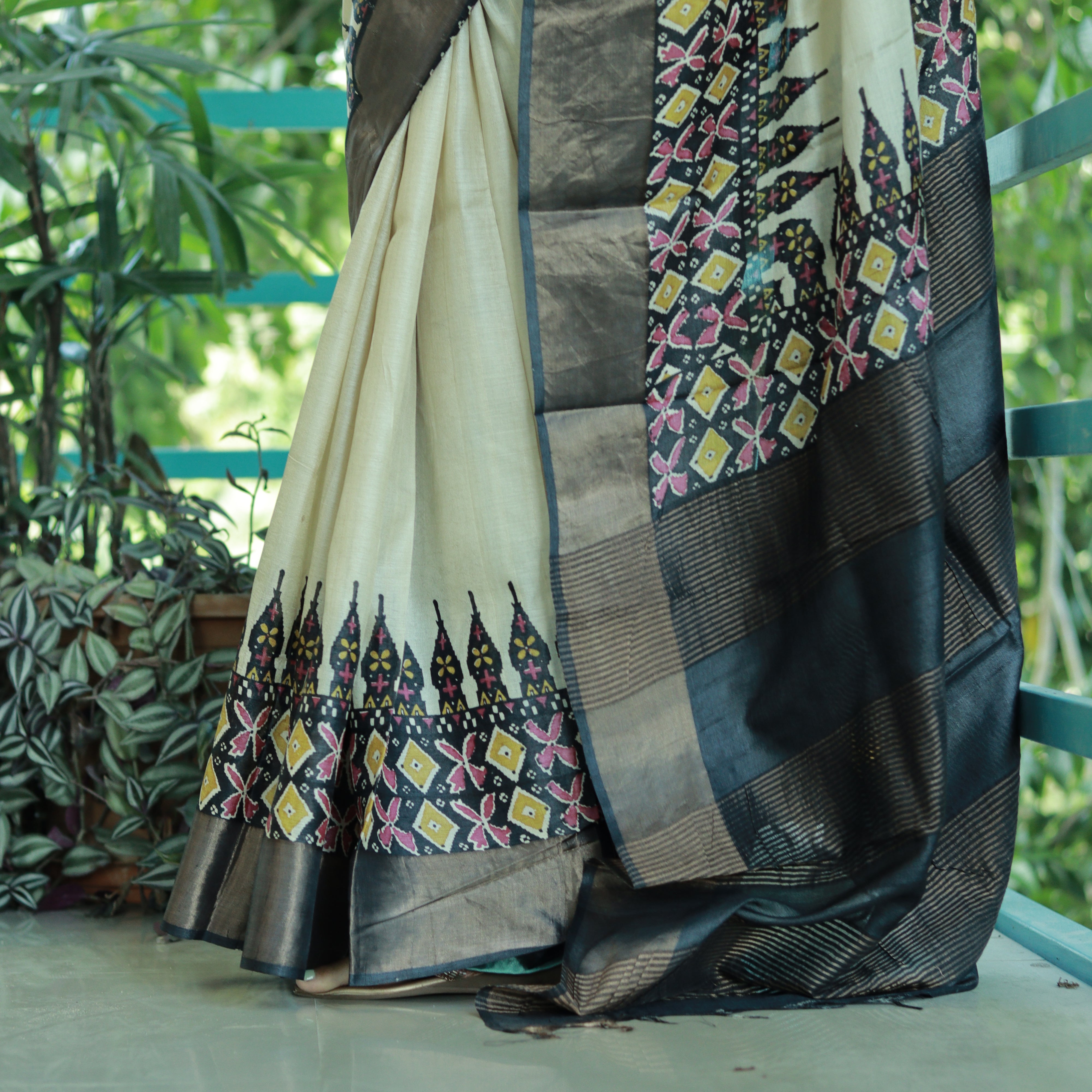 Load image into Gallery viewer, Hand-Block Printed Tussar Silk Saree-3540 Pre-Booking