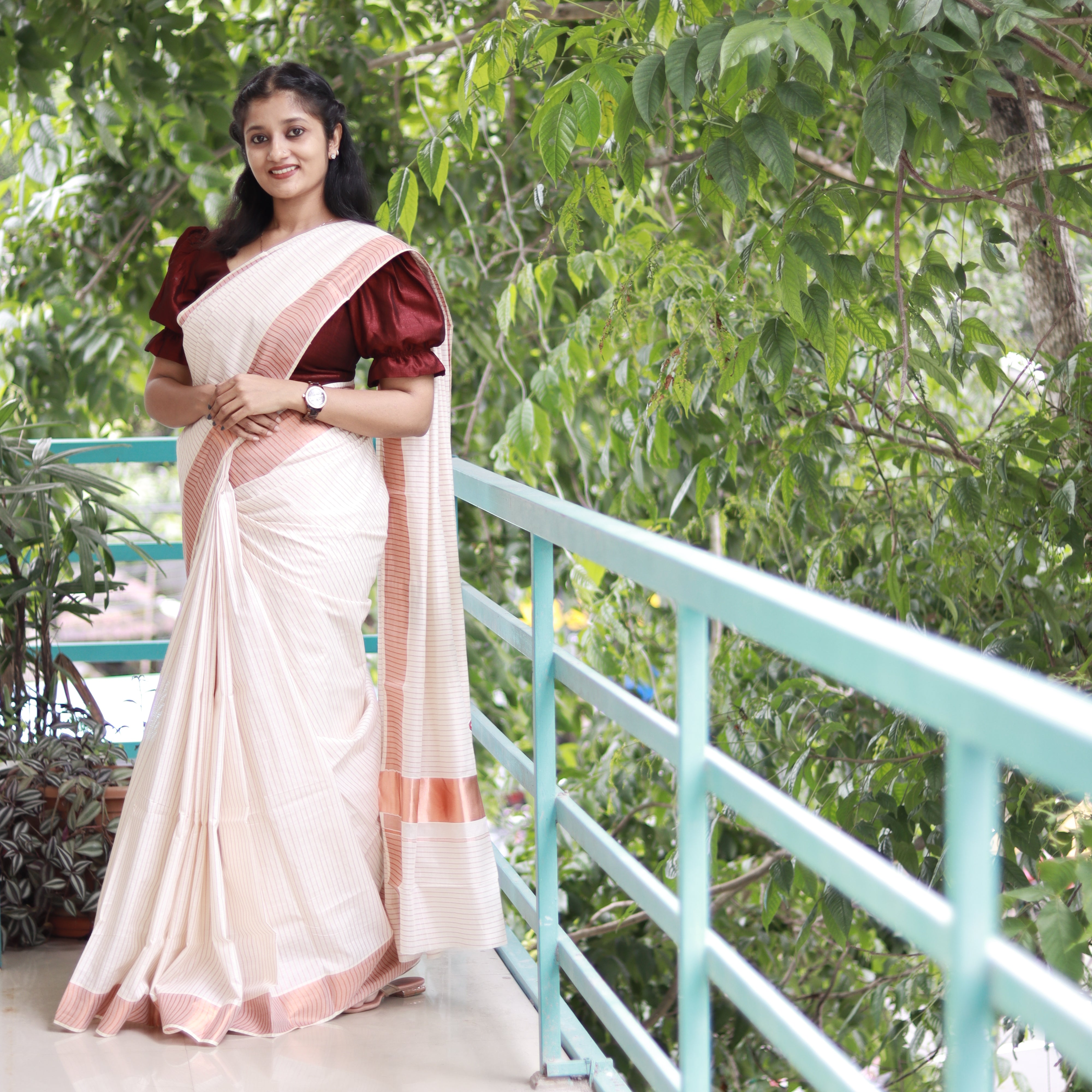 Load image into Gallery viewer, Pure Copper Zari Weaved Kerala Kasavu Saree - 3766