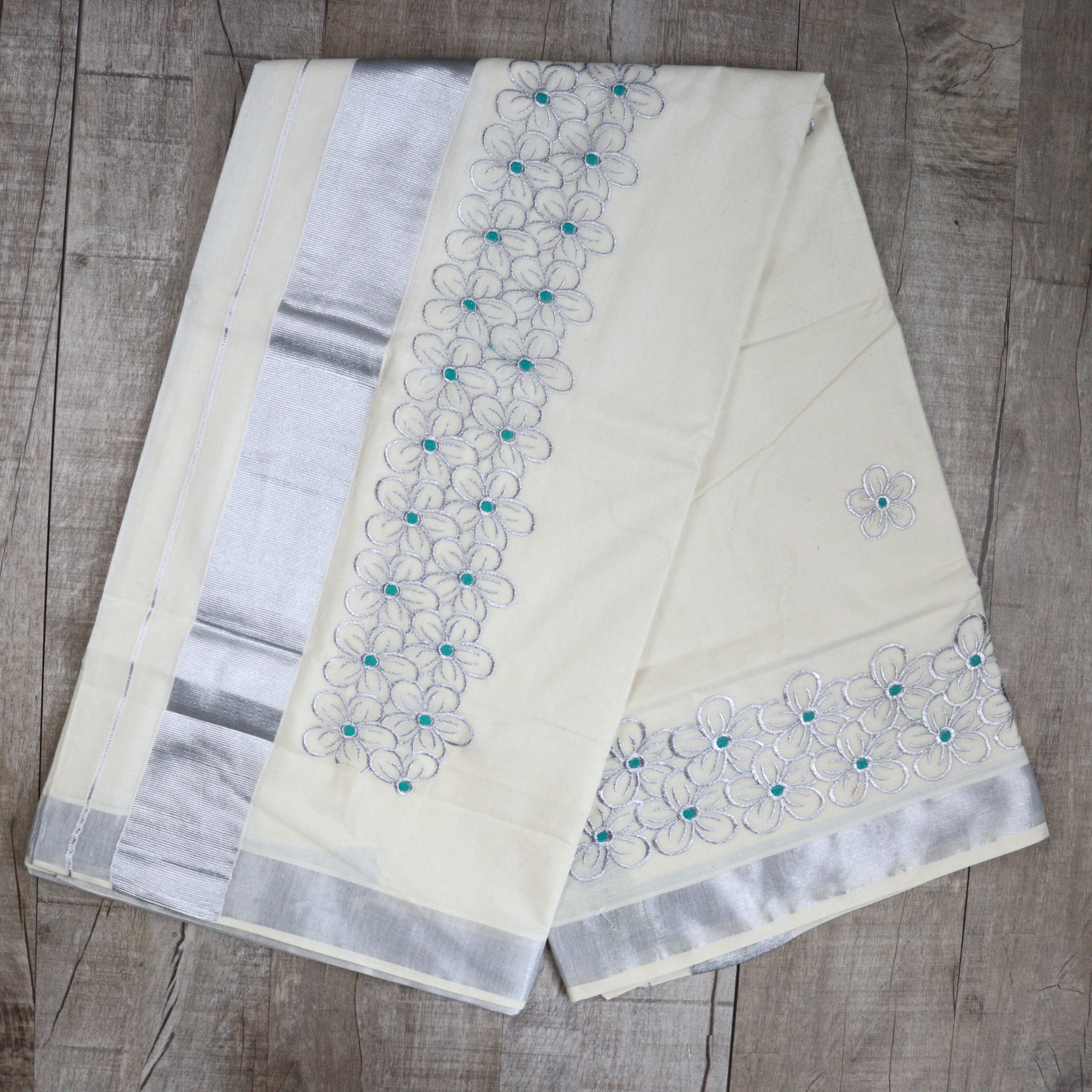 Load image into Gallery viewer, Floral Embroidery Kerala Saree - 3713