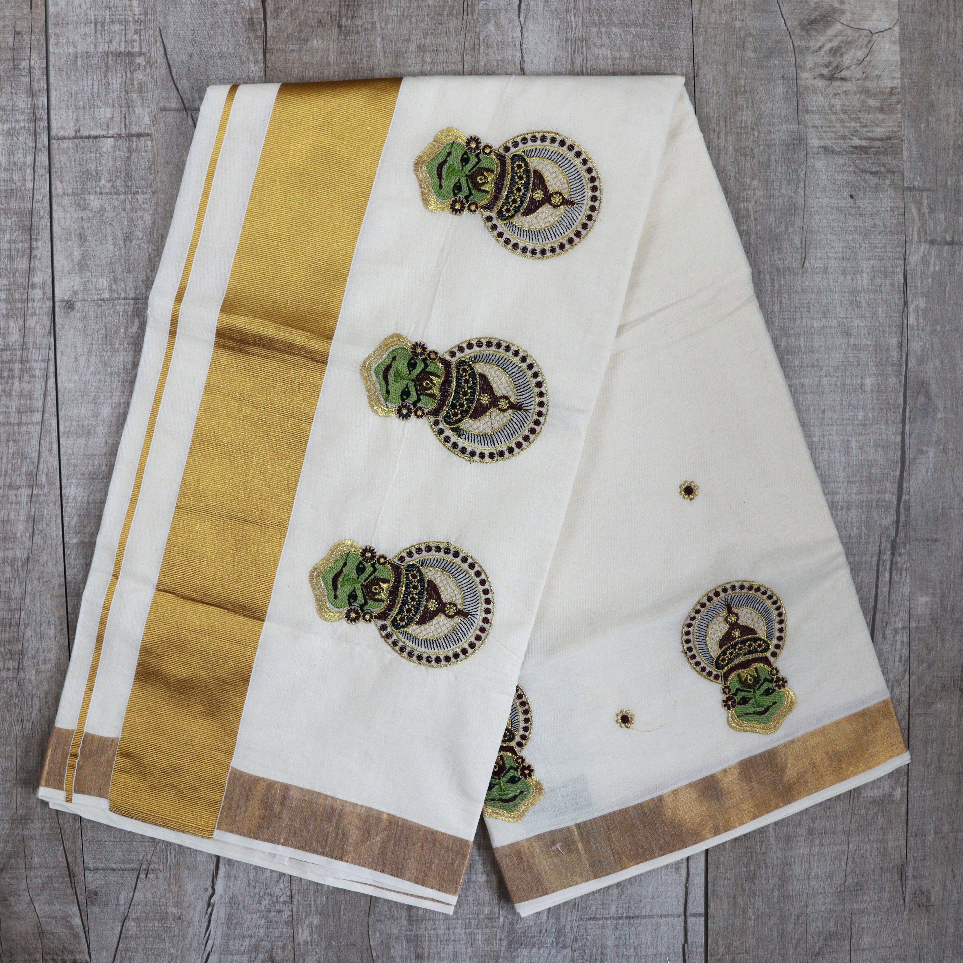Load image into Gallery viewer, Kathakali Embroidery Kerala Saree - 3712