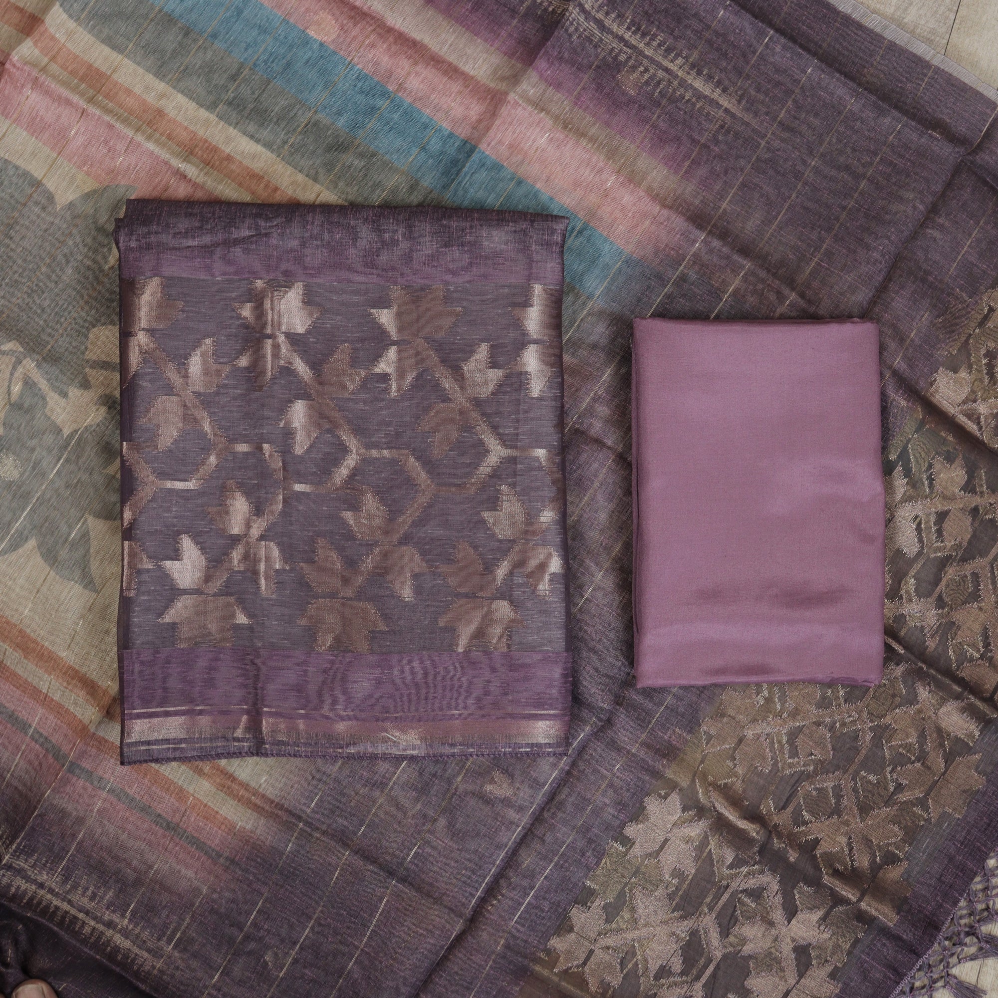 Load image into Gallery viewer, Semi Tussar Silk Unstitched Suit - 4947