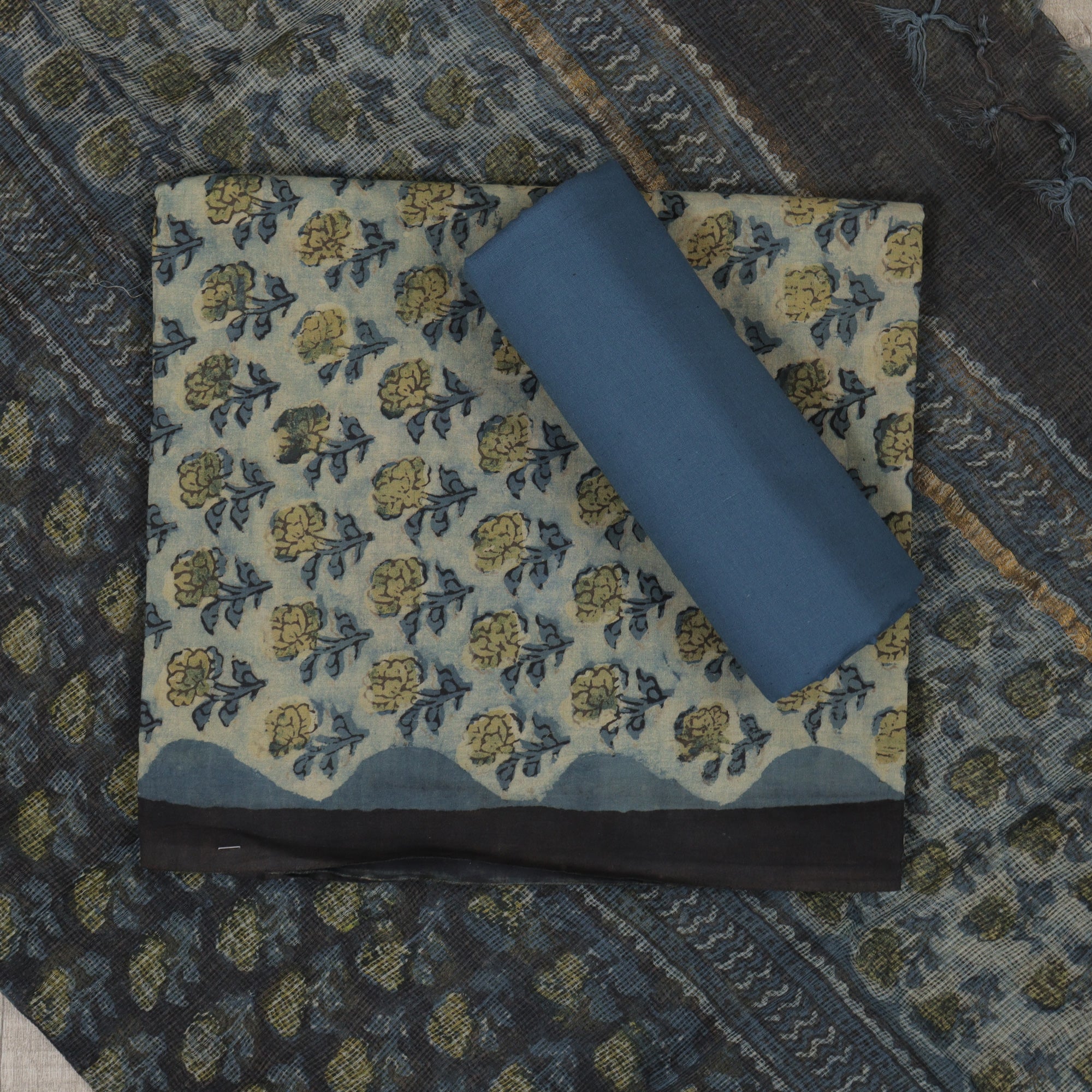 Load image into Gallery viewer, PURE COTTON UNSTITCHED - 4402