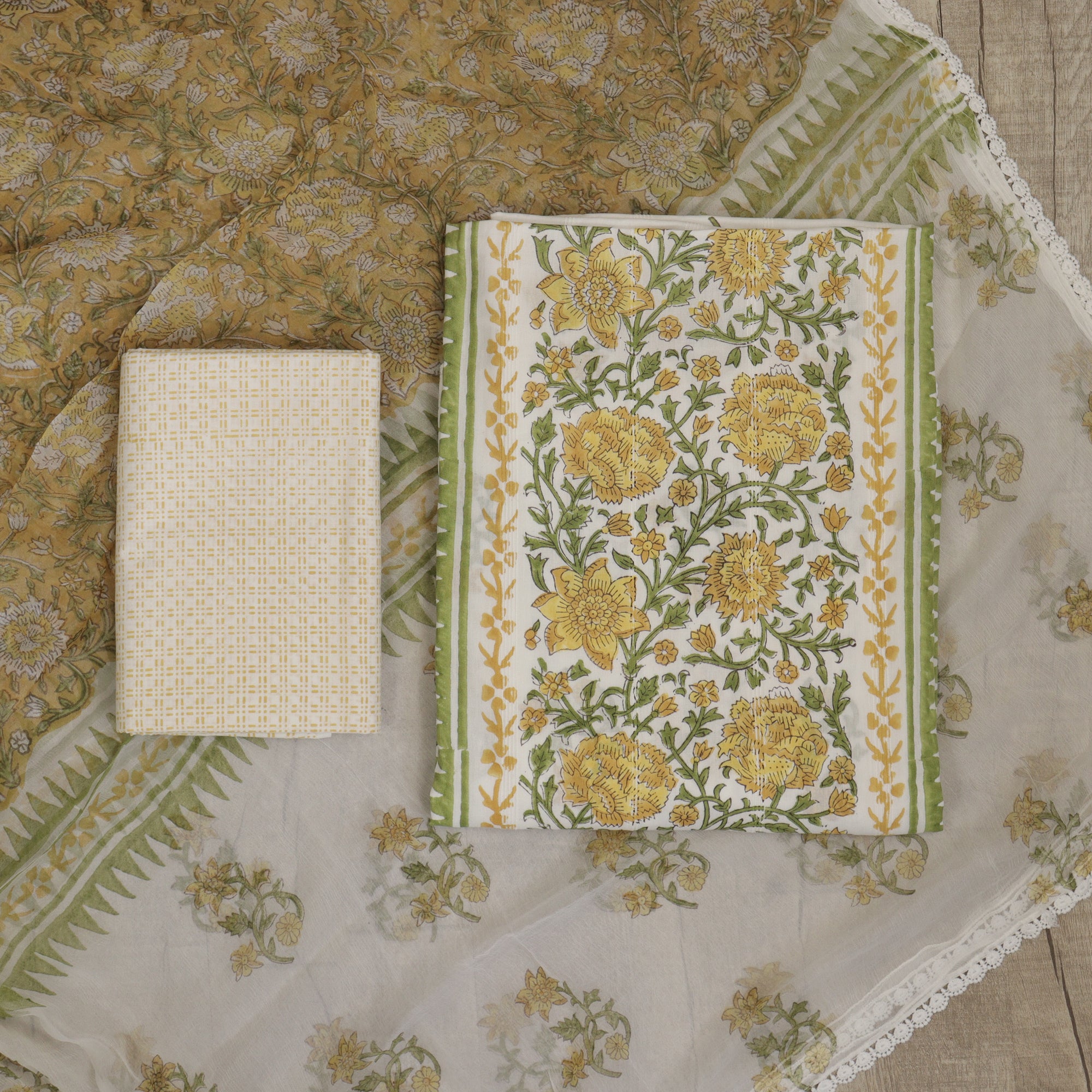 Load image into Gallery viewer, PURE COTTON UNSTITCHED SUIT - 4473