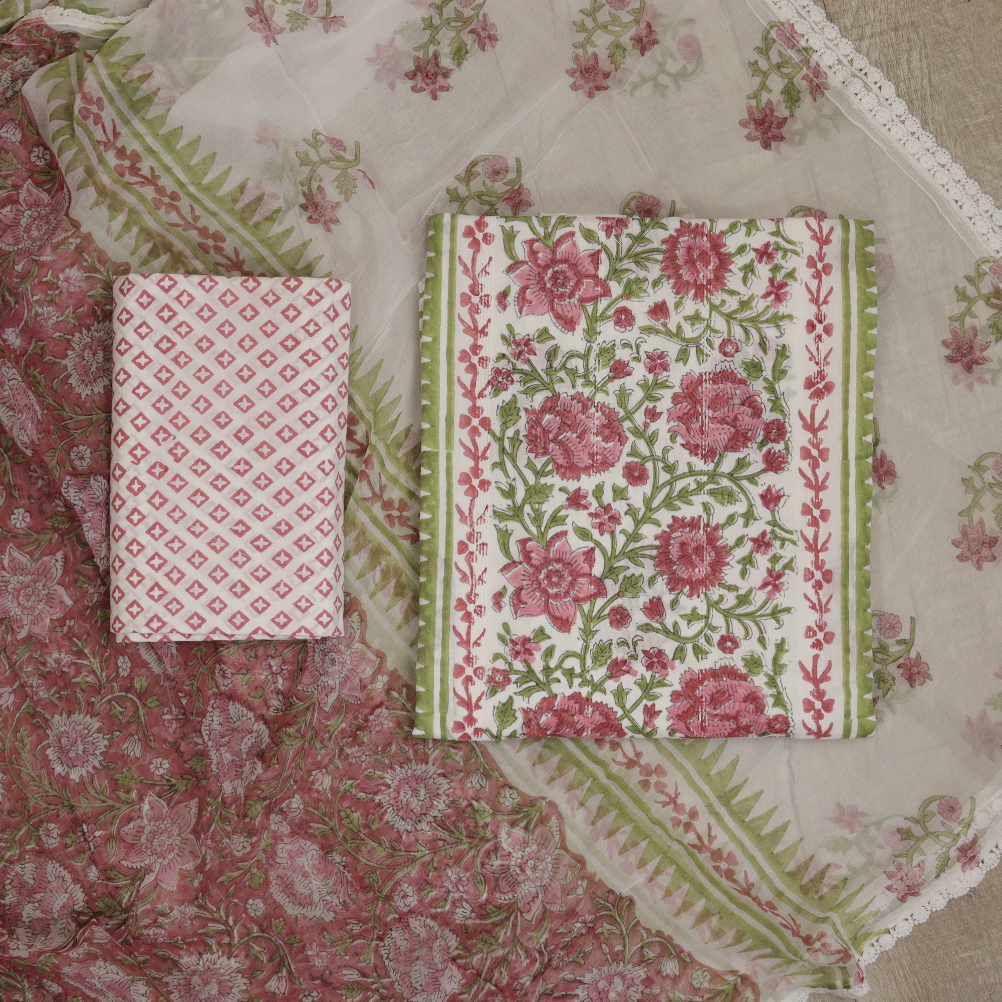 Load image into Gallery viewer, PURE COTTON UNSTITCHED SUIT - 4473