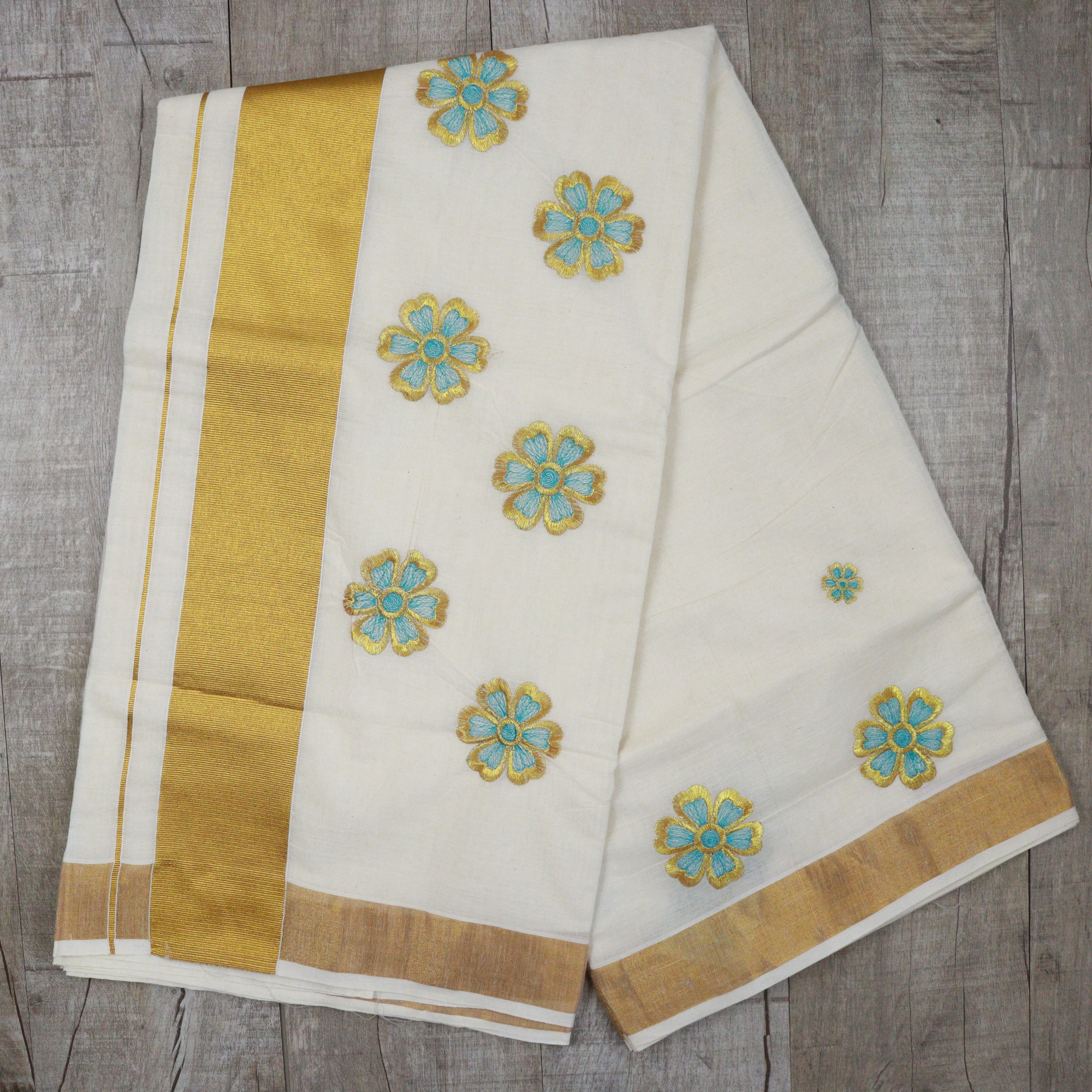 Load image into Gallery viewer, Kerala Floral Kasavu Saree - 3711