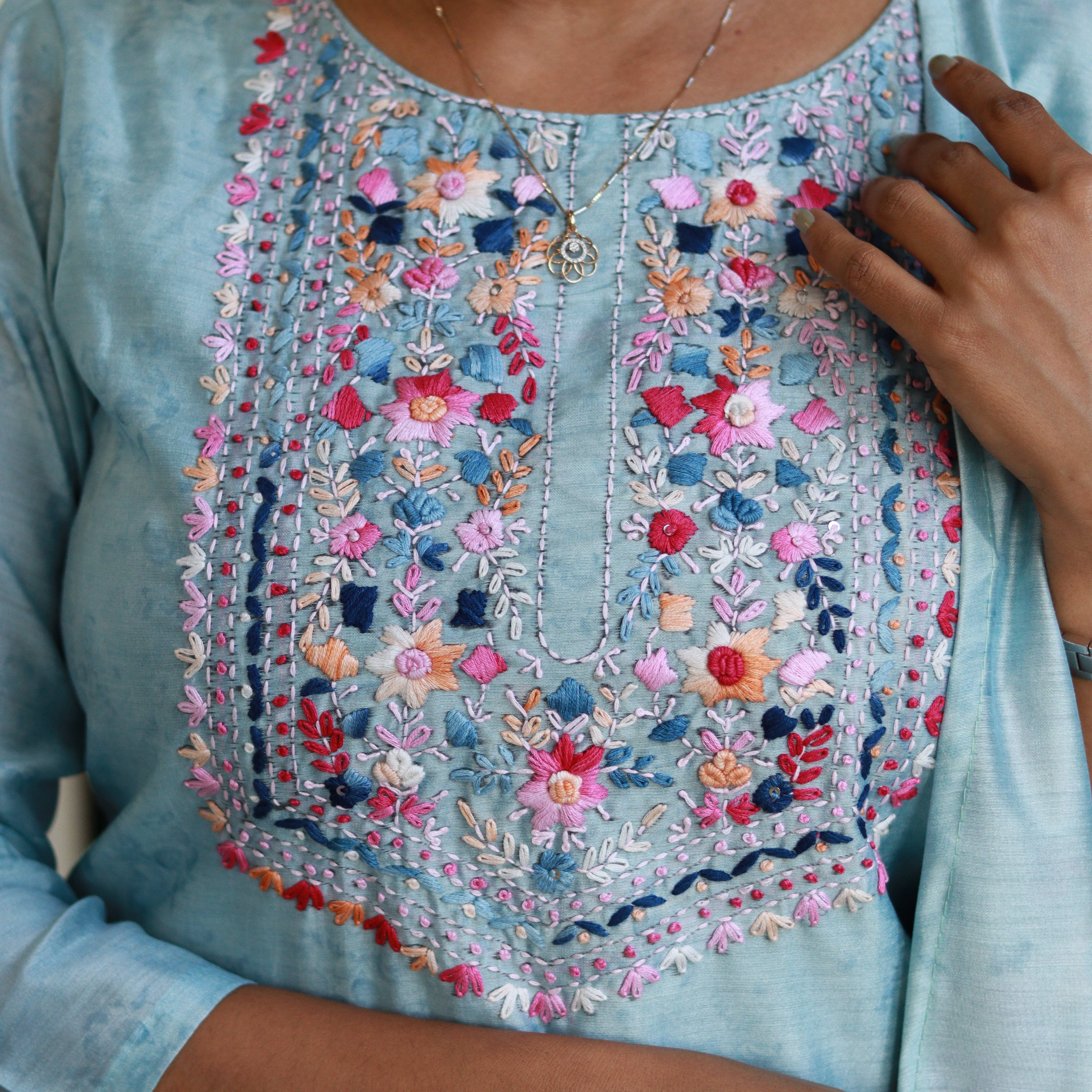 Load image into Gallery viewer, Semi Silk Designer Kurti set - 3771