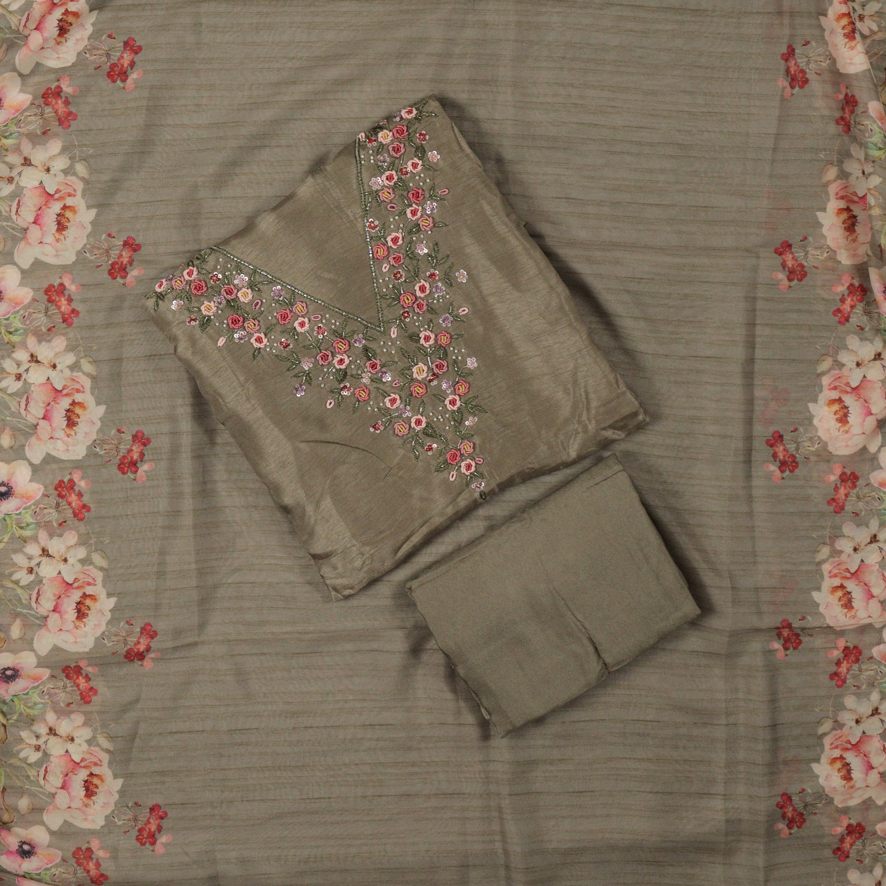 Load image into Gallery viewer, Gajji Silk Unstitched Suit-5098