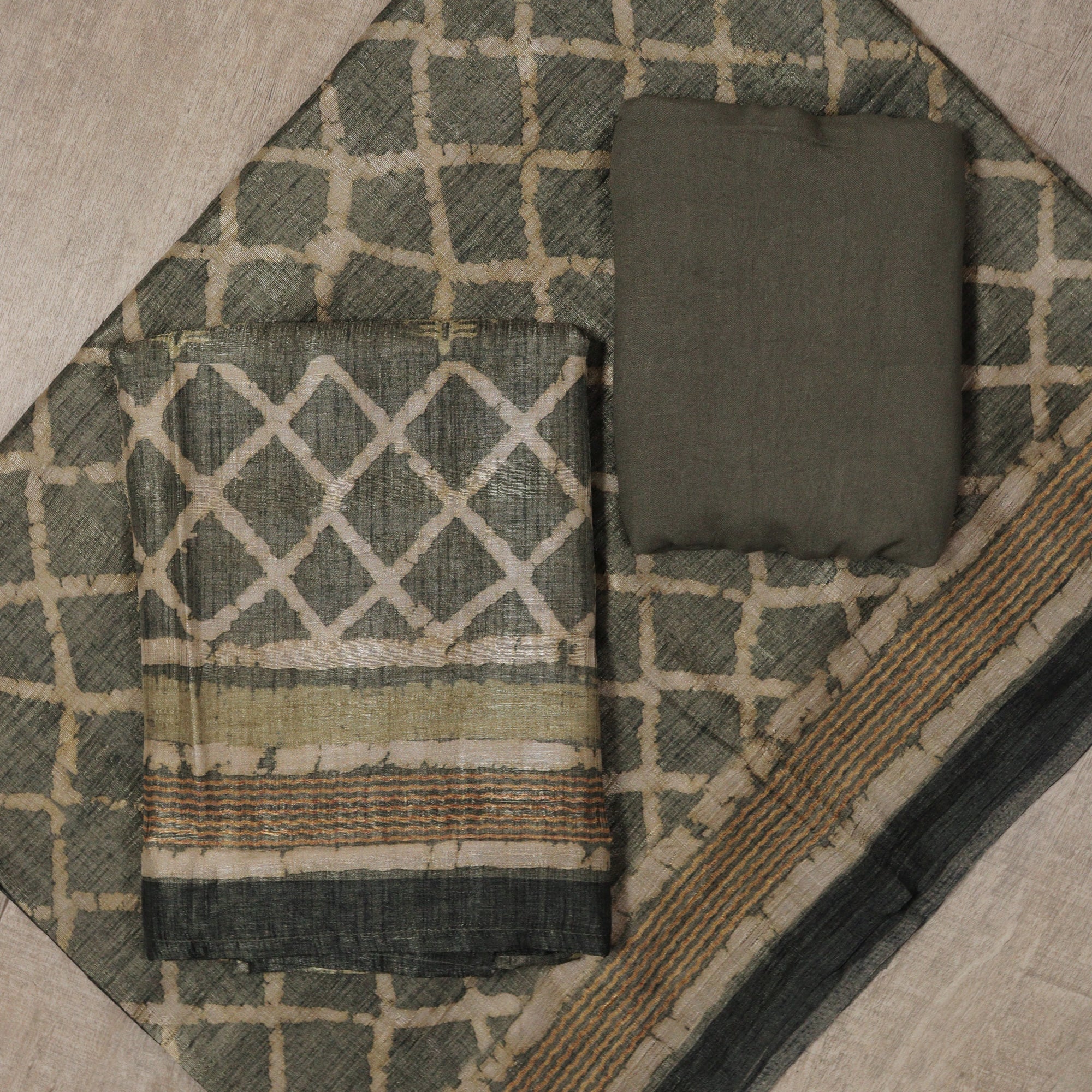 Load image into Gallery viewer, Semi Tusser Silk Unstitched Suit-5105