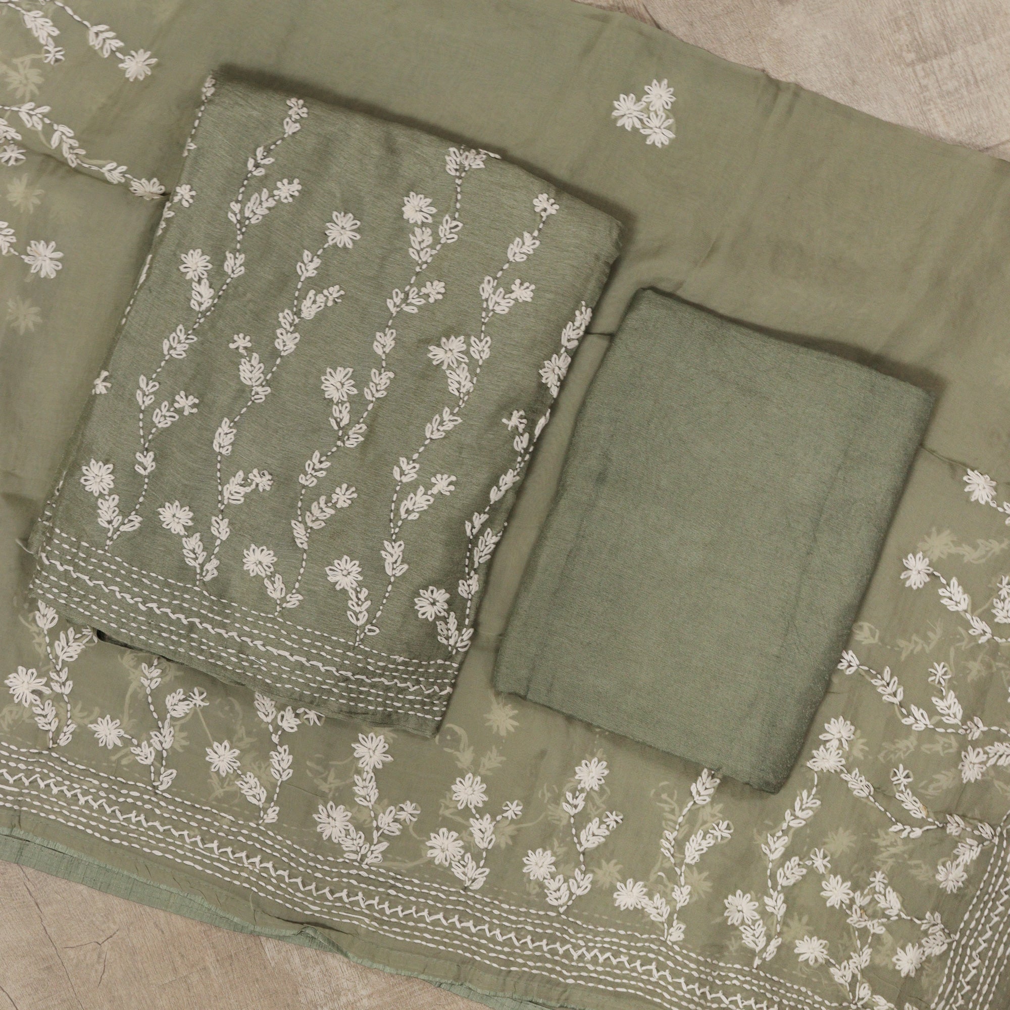 Load image into Gallery viewer, Gaji Silk Unstitched Suit- 5131