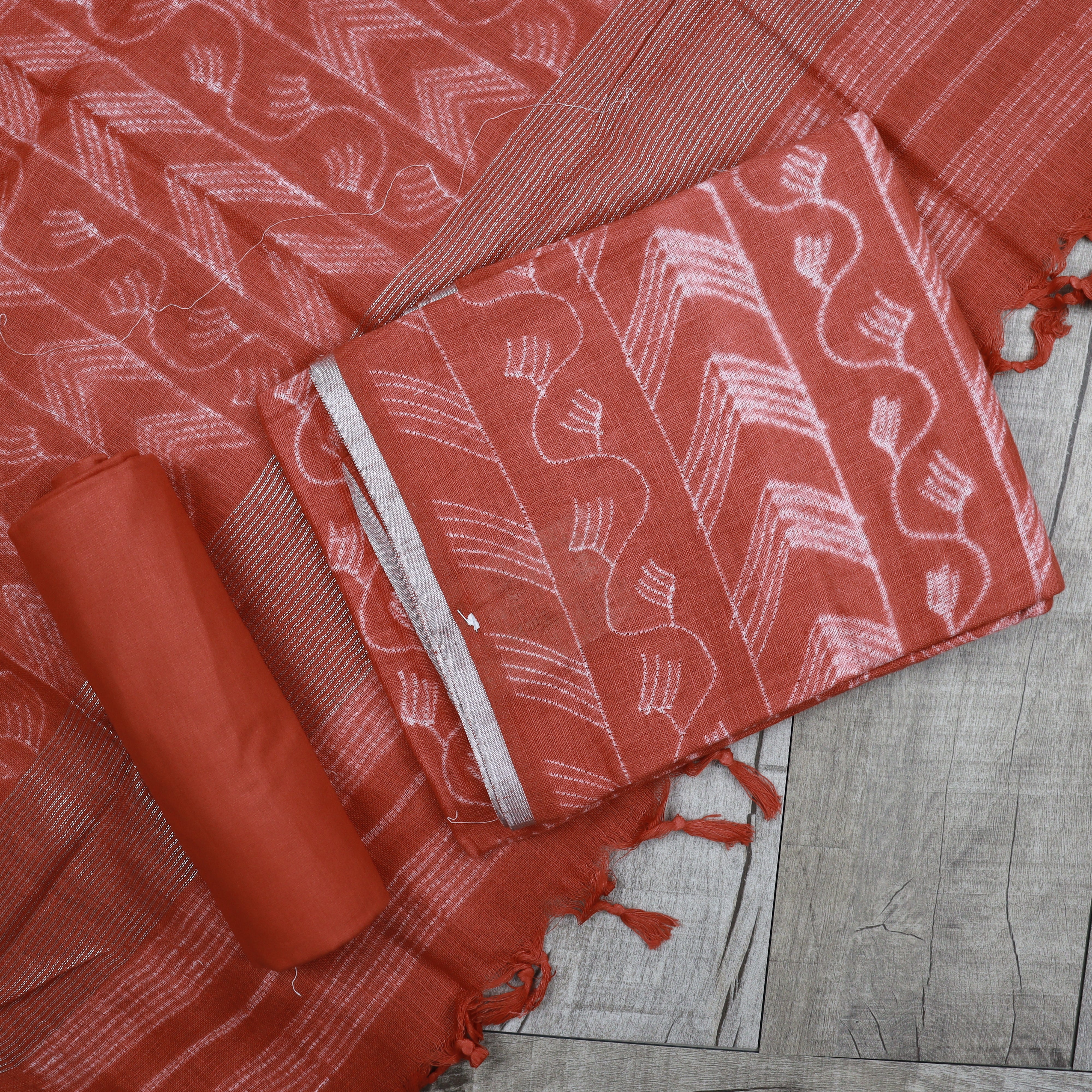 Load image into Gallery viewer, Pure Linen Shibori Unstitched Suit - 3791