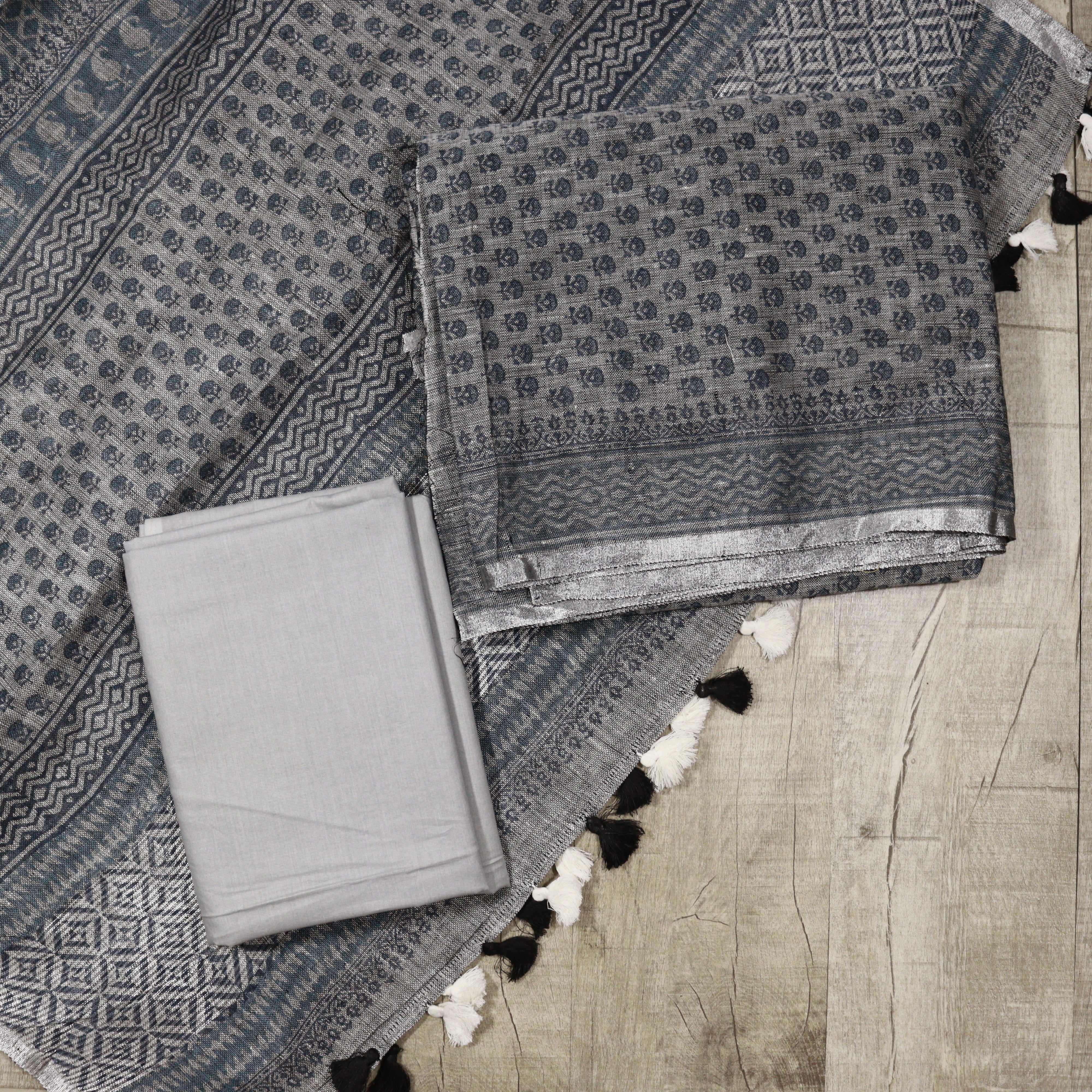 Load image into Gallery viewer, Pure Linen Unstitched Suit - 3791