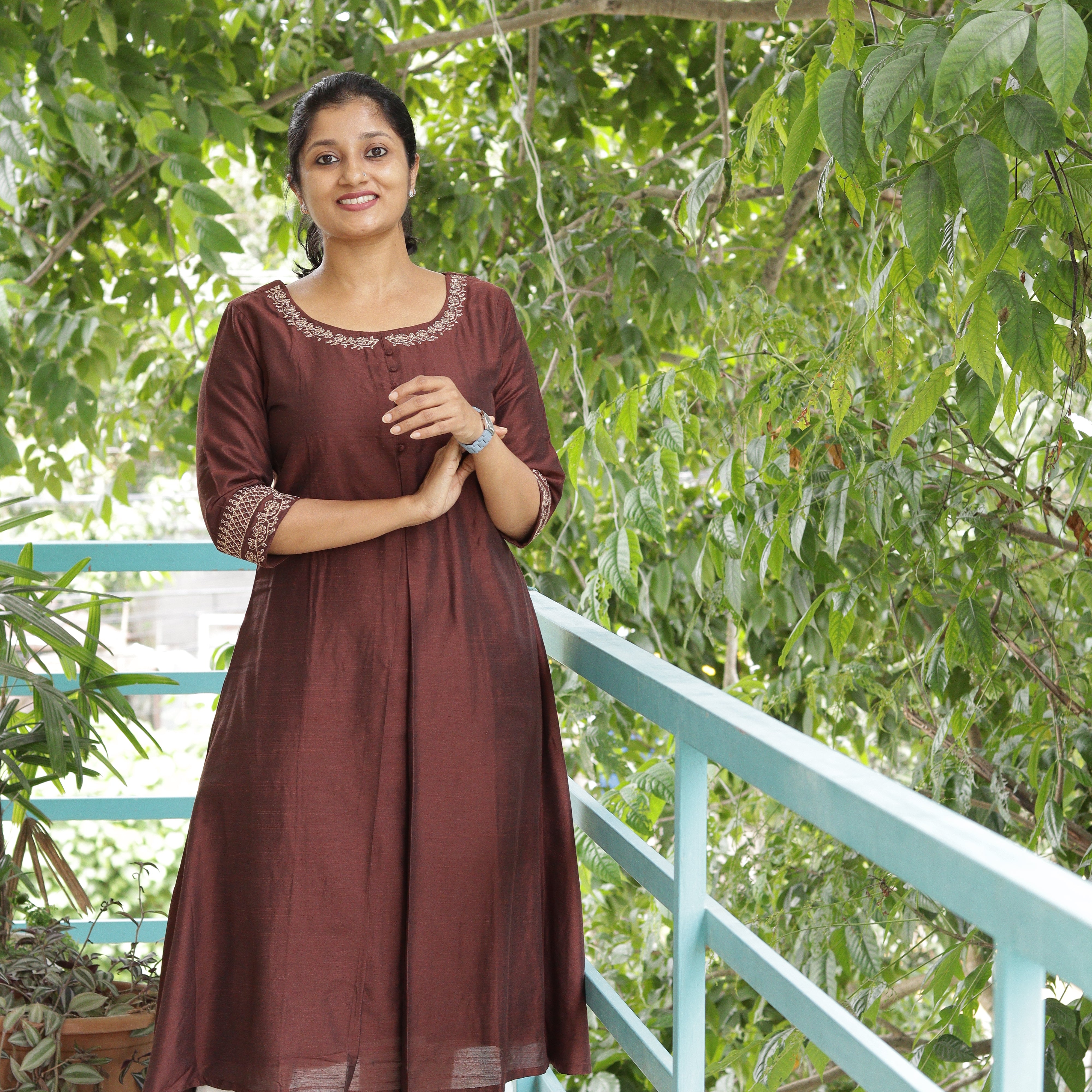 Load image into Gallery viewer, Raw Cotton Embroidery Kurti - 3805